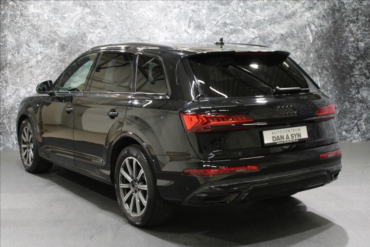 Audi Q7, 3,0 TDI quattro  S line - fotka 3