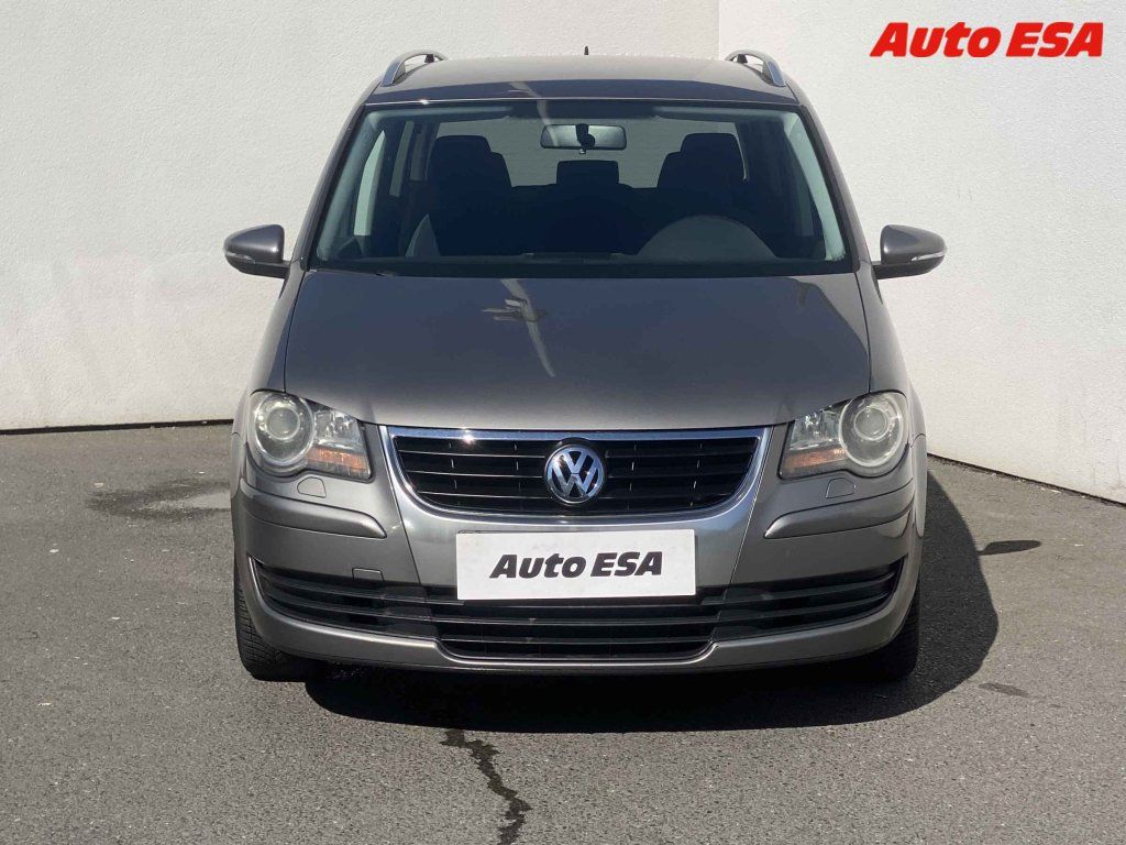 Volkswagen Touran, 1.6,navi - fotka 2
