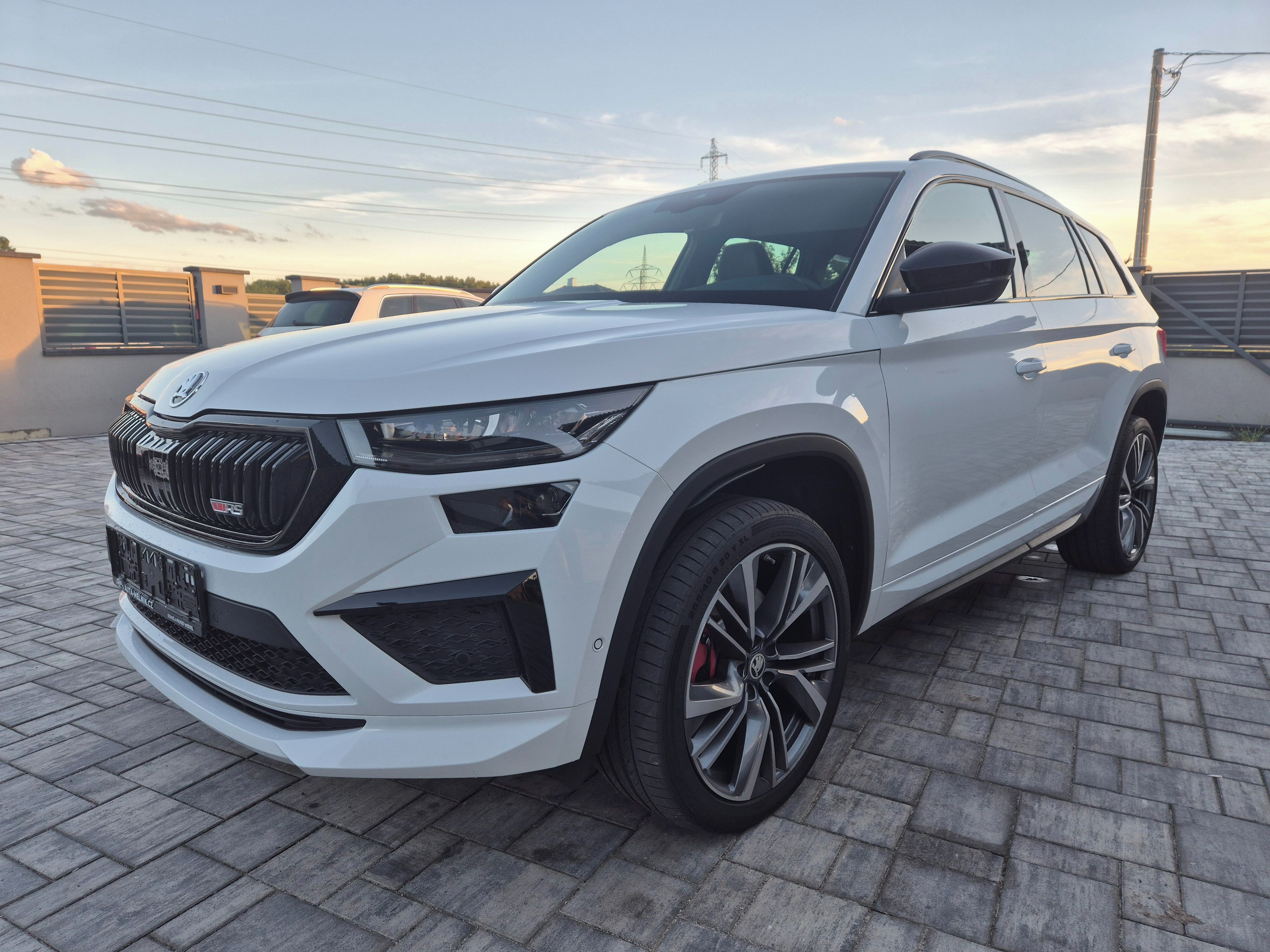 Škoda Kodiaq, 2.0TSi 180kw RS WEBASTO ZÁRUKA - fotka 3