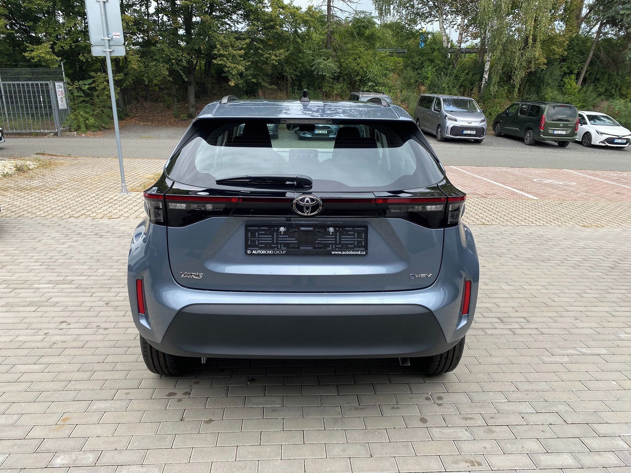 Toyota Yaris Cross, 1.5 HEV COMFORT + zimní kola - fotka 5