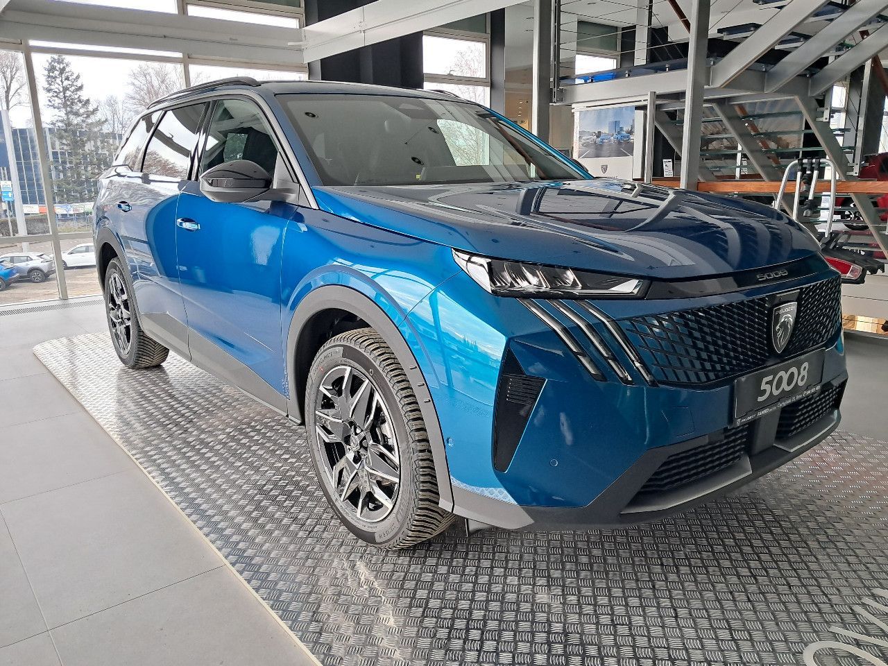 Peugeot 5008, ALLURE Hybrid 145 e-DCS6 - 7 m - fotka 3