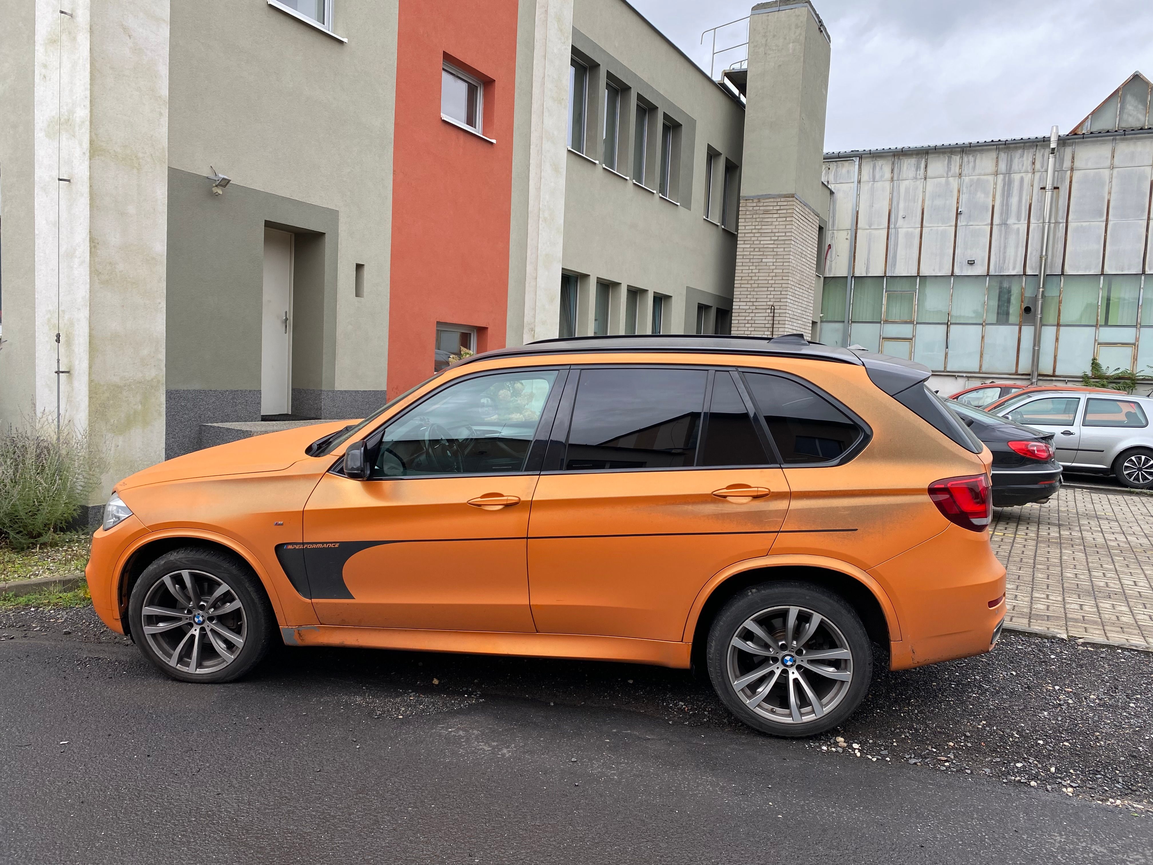 BMW X5, xDrive30d - fotka 4