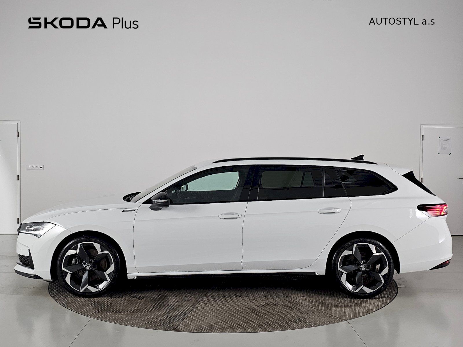 Škoda Superb, 2.0TDI 142kW 4X4 SPORTLINE TAŽ - fotka 3