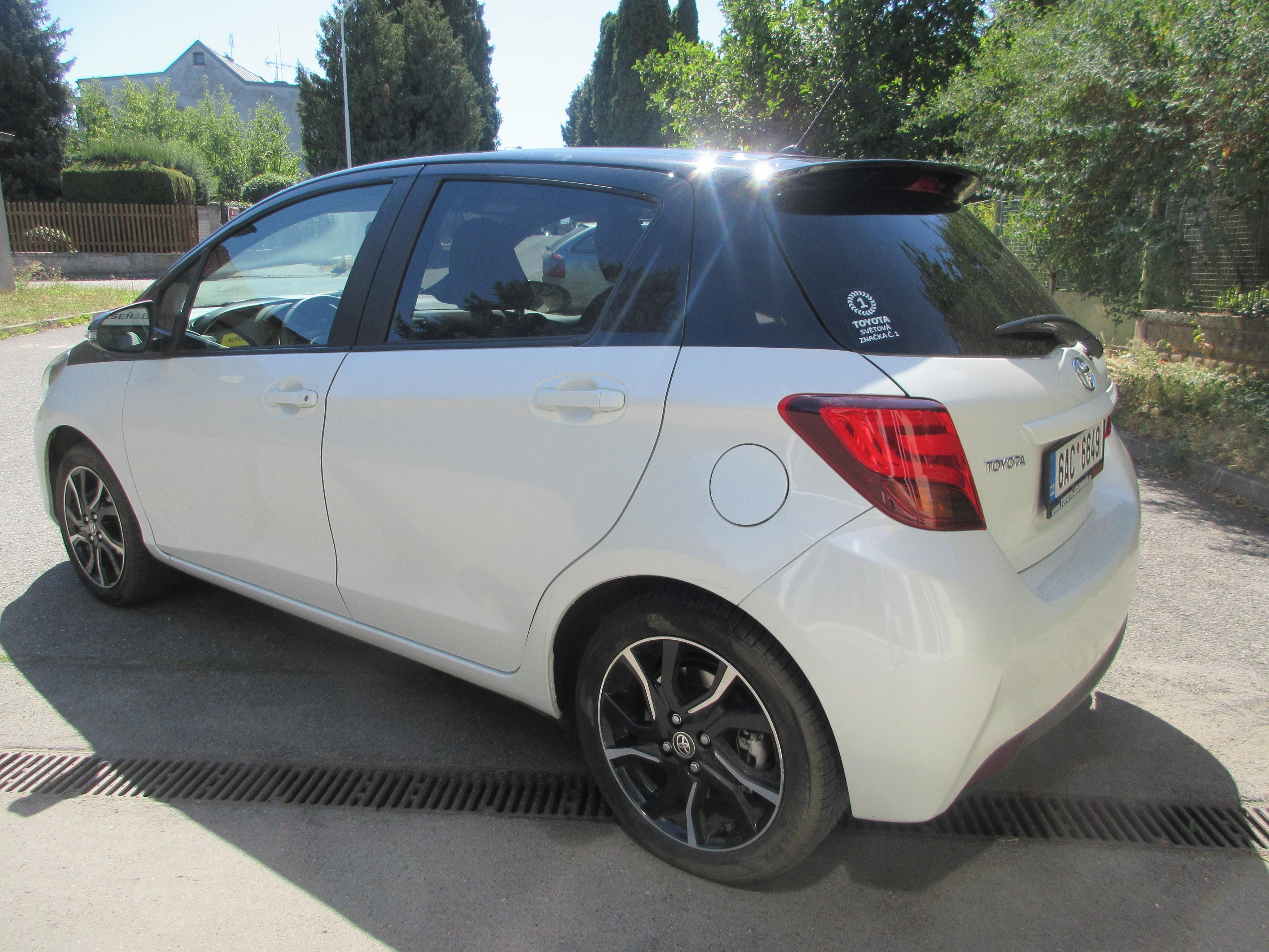 Toyota Yaris, 1.3VVT-i Automat 8tis. km!! - fotka 6