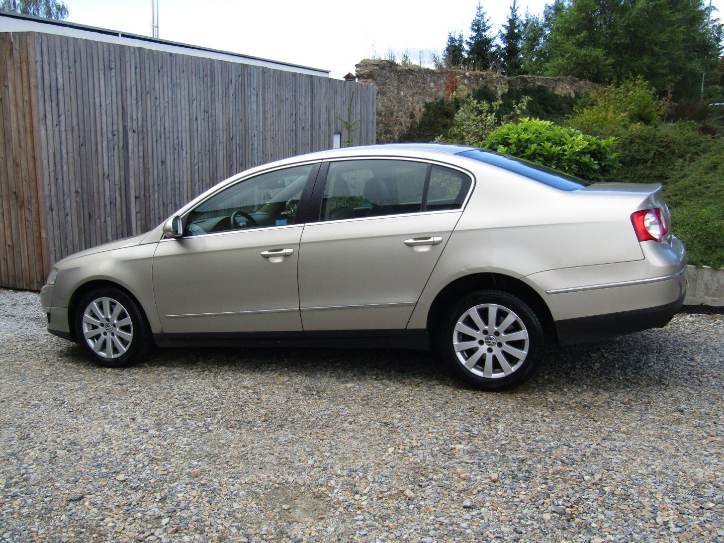 Volkswagen Passat, 2.0 TDI 103kW - fotka 4