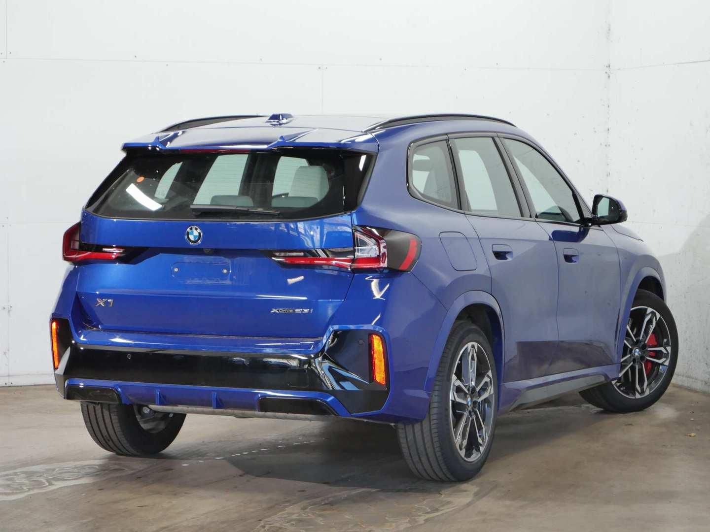 BMW X1, X1 23i xDrive M PRO - fotka 4