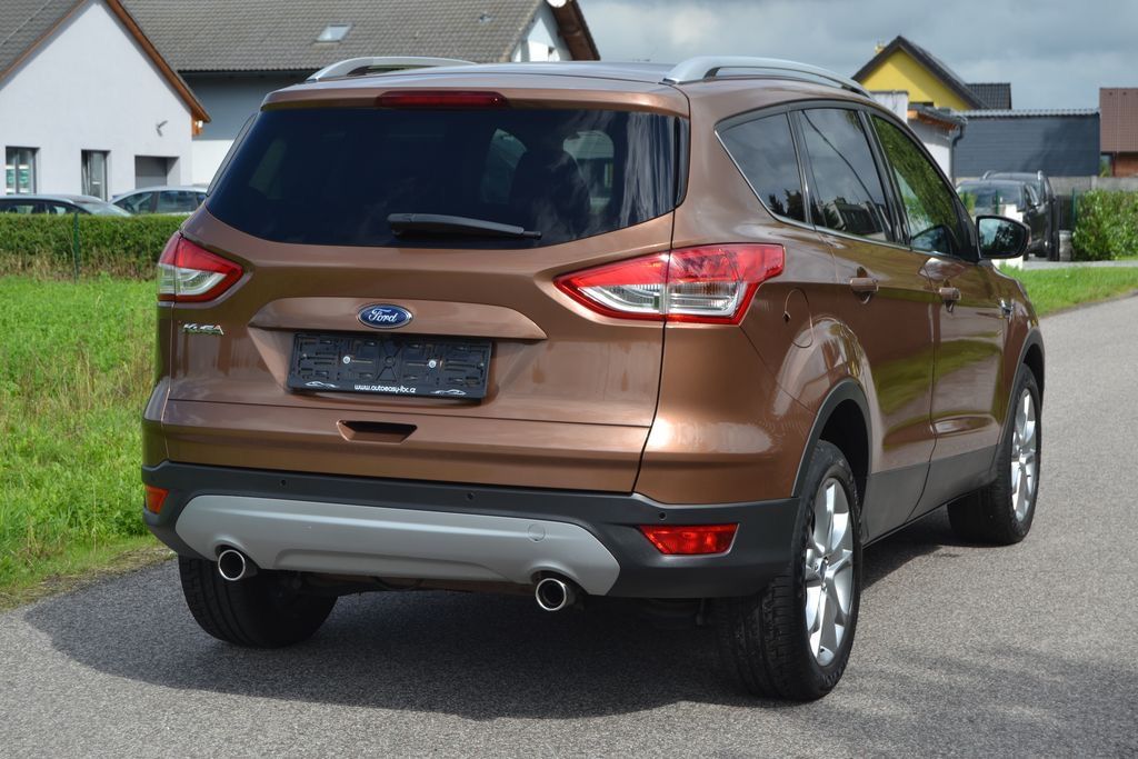 Ford Kuga, 2.0 TDCI 120kW Titanium 4x4 - fotka 4