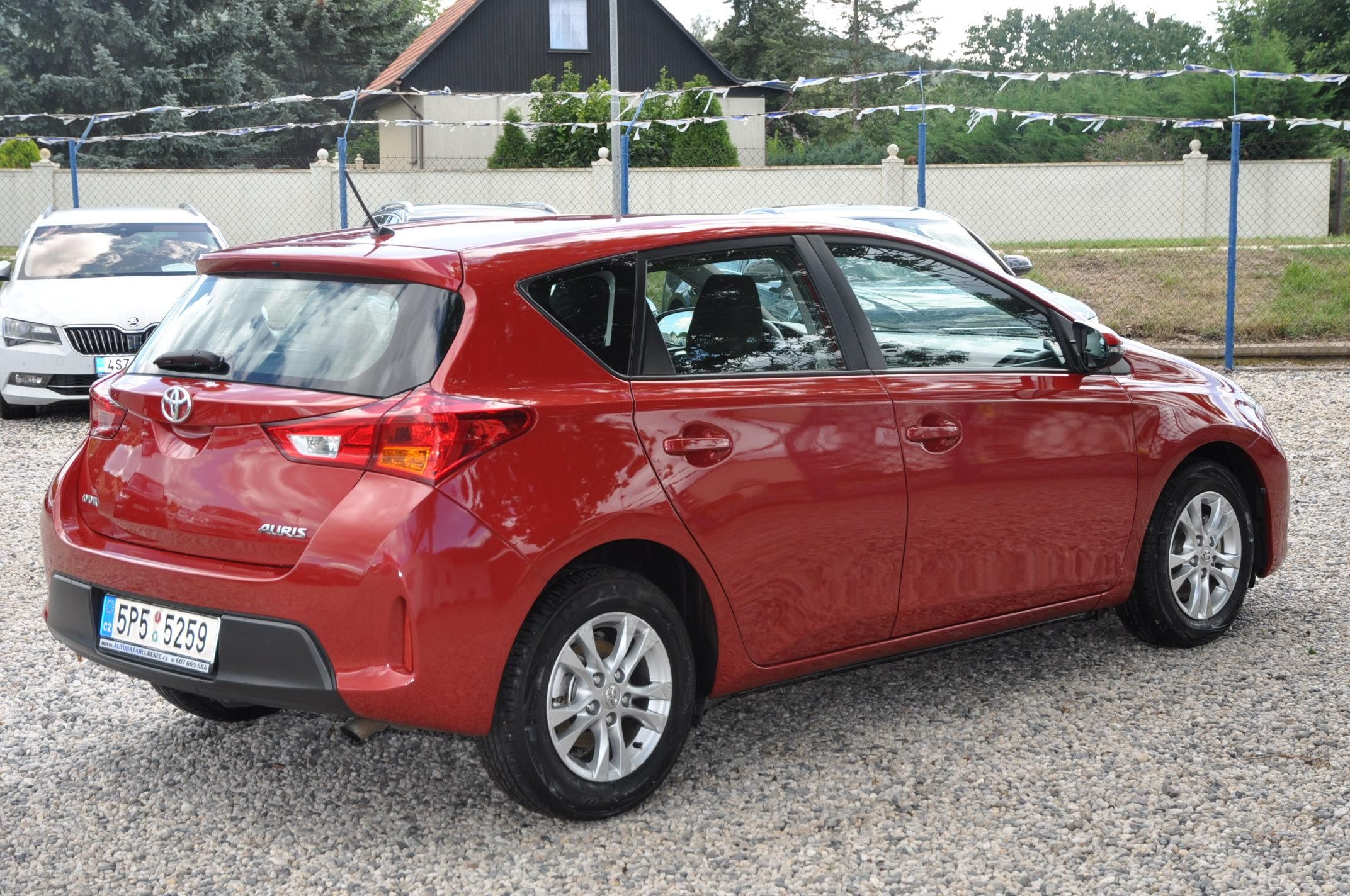 Toyota Auris, 1.33VVT-i 73kW - fotka 3