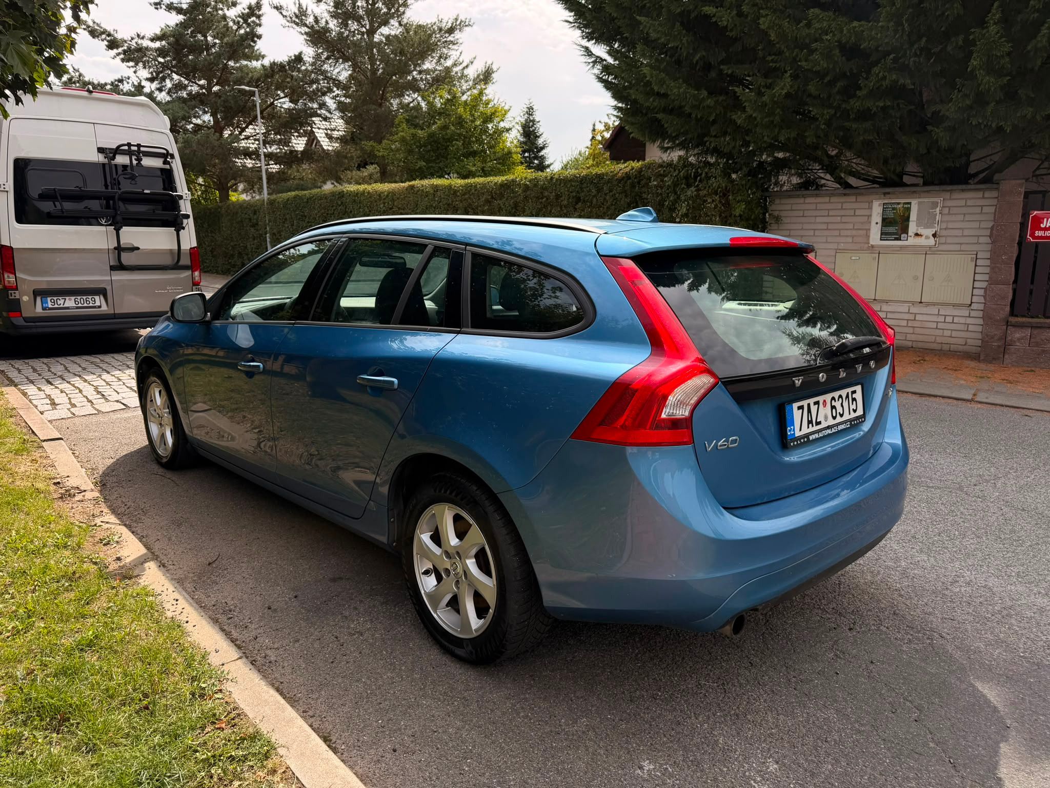 Volvo V60, 2.0 D • Automat • 88 kw - fotka 6