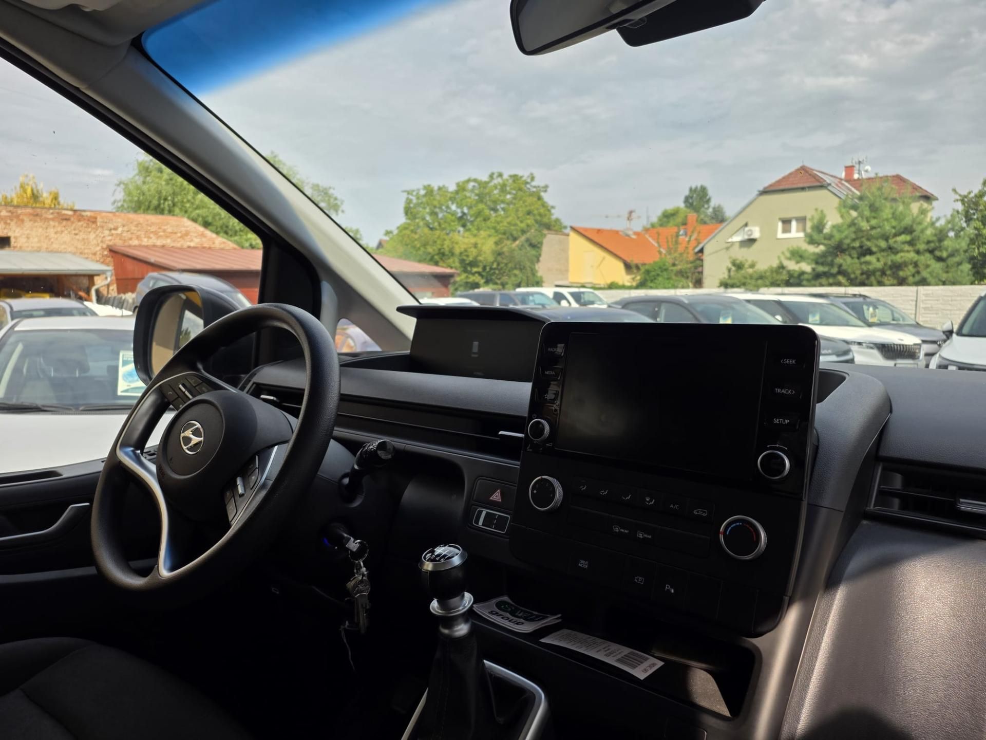 Hyundai Staria, 2.2-1.MAJ-DPH-VAN-6 MÍST - fotka 2