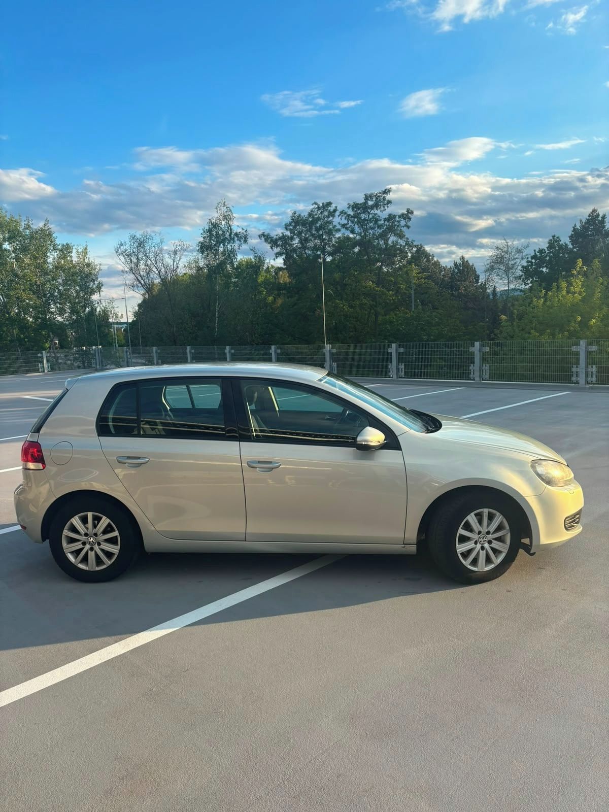 Volkswagen Golf, 1,2 TSI koupeno nové v Č.R - fotka 5