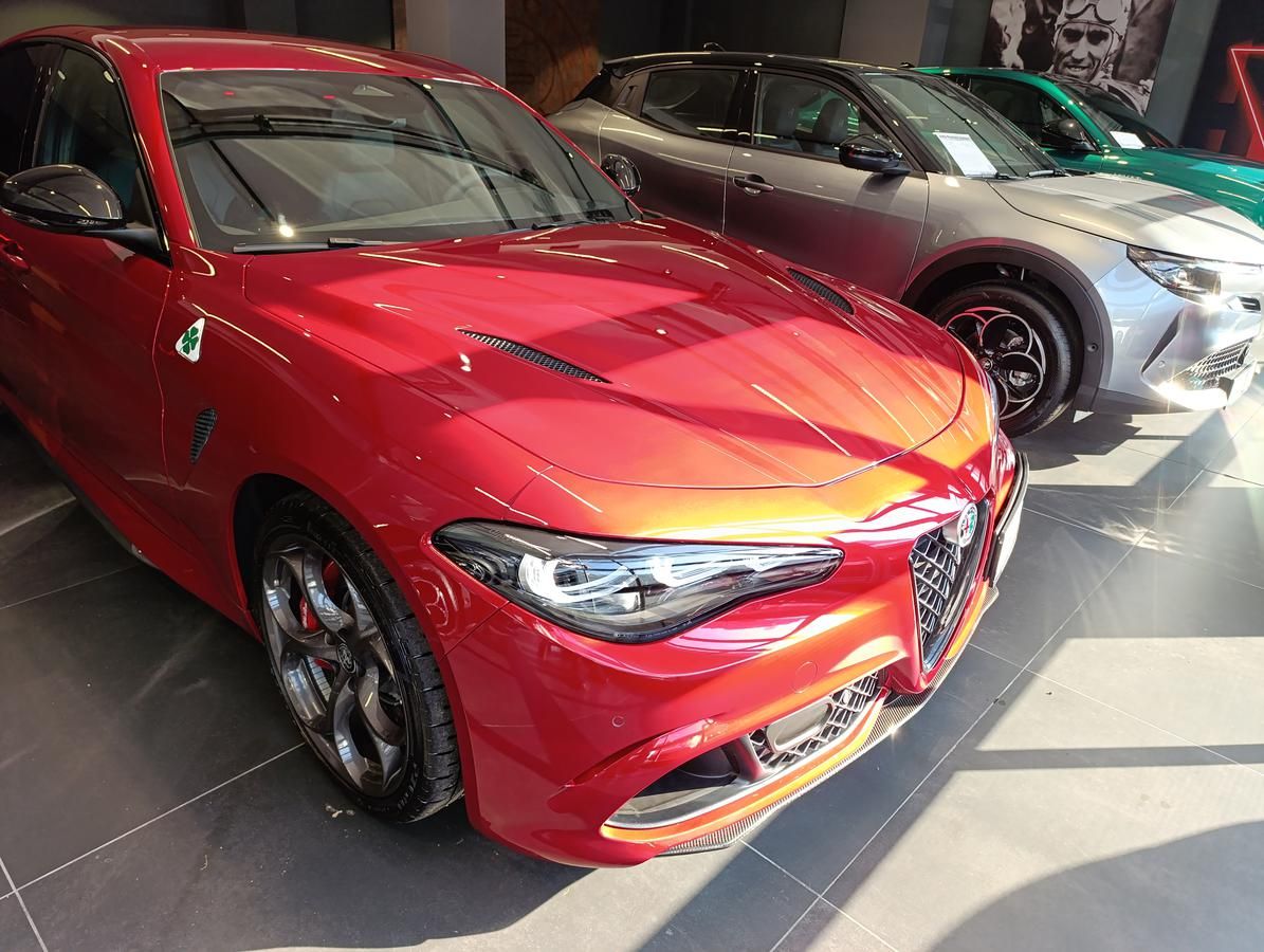 Alfa Romeo Giulia, Quadrifoglio 2.9 V6 Turbo 520K - fotka 2
