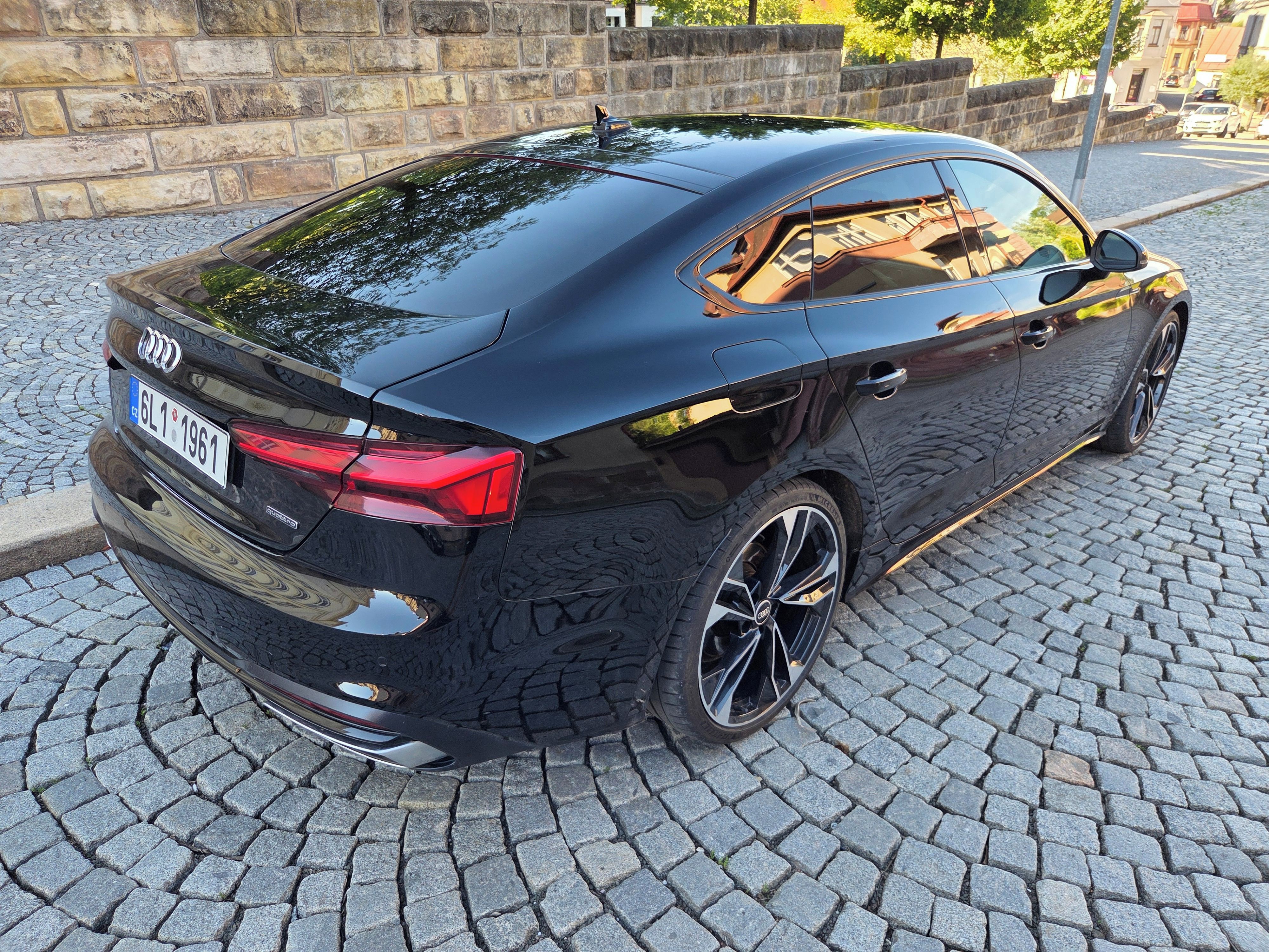 Audi A5, 1. majitel, DPH, 75.000km - fotka 4