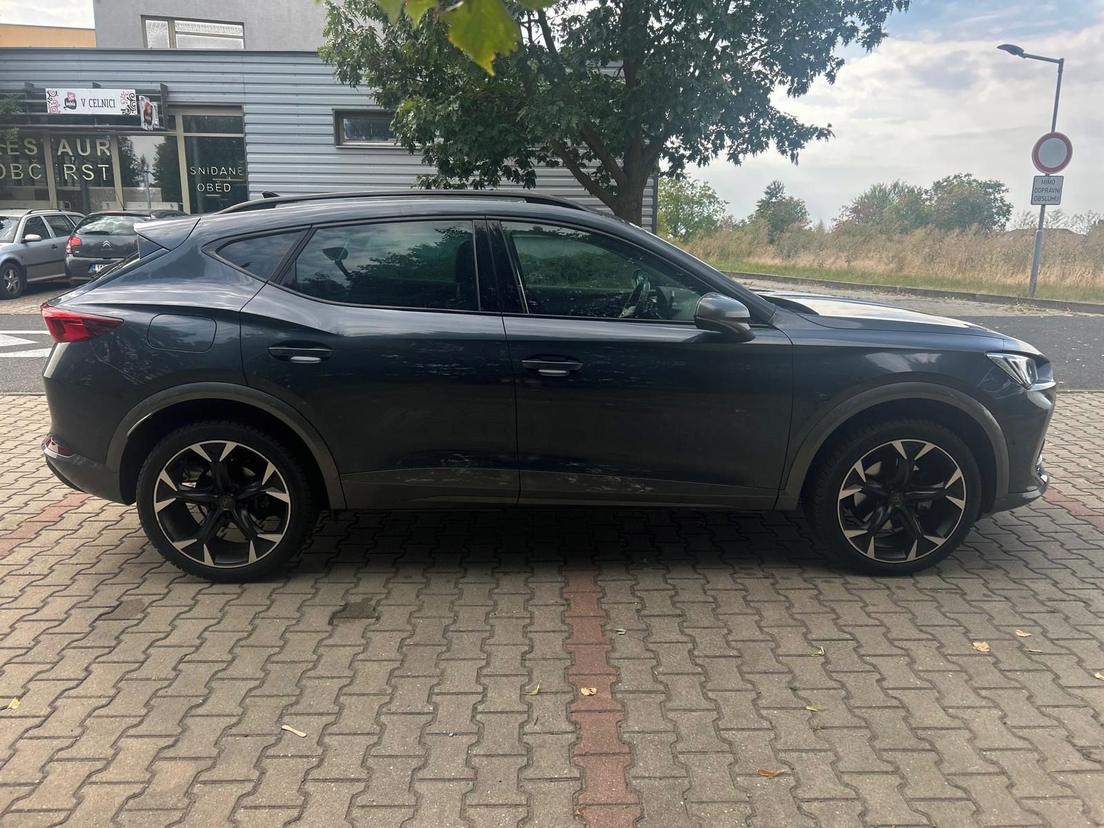 Cupra Formentor, 1.5 TSI - 100kW, DSG, DPH - fotka 5