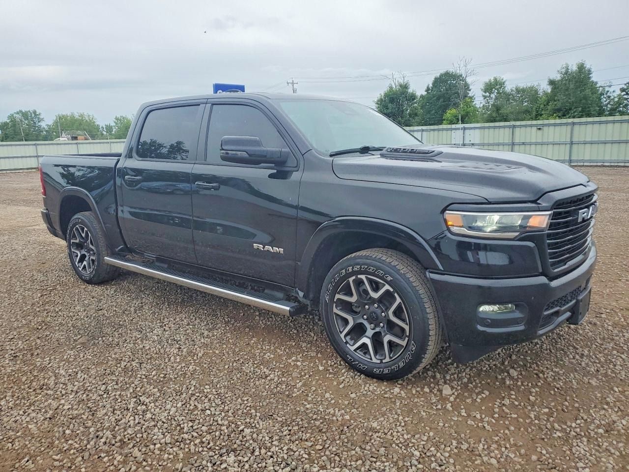 RAM 1500, Auto na cestě - fotka 2