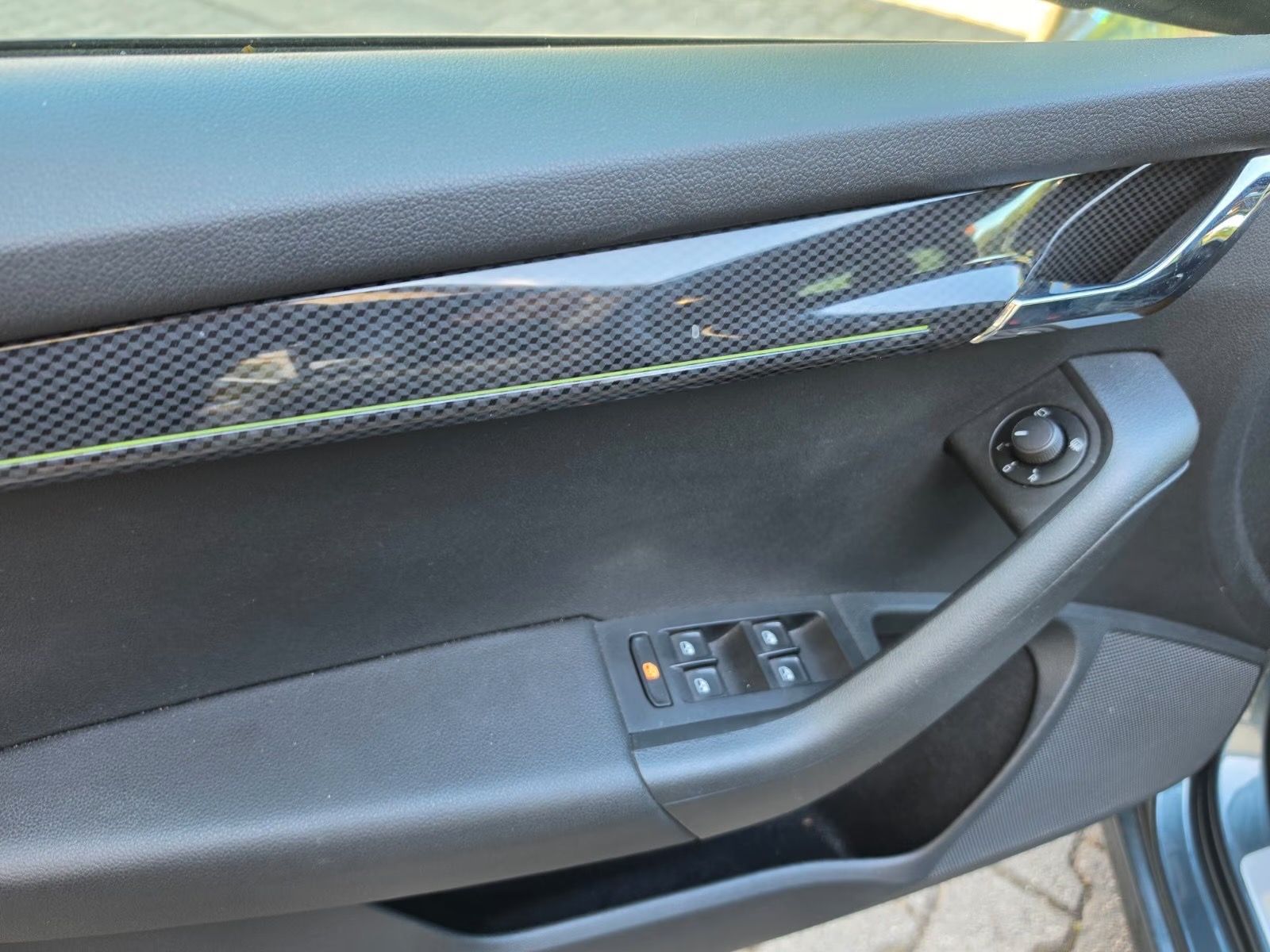 Škoda Octavia, 2.0TDI-RS-4X4-DSG-PERFEKT.STAV - fotka 5