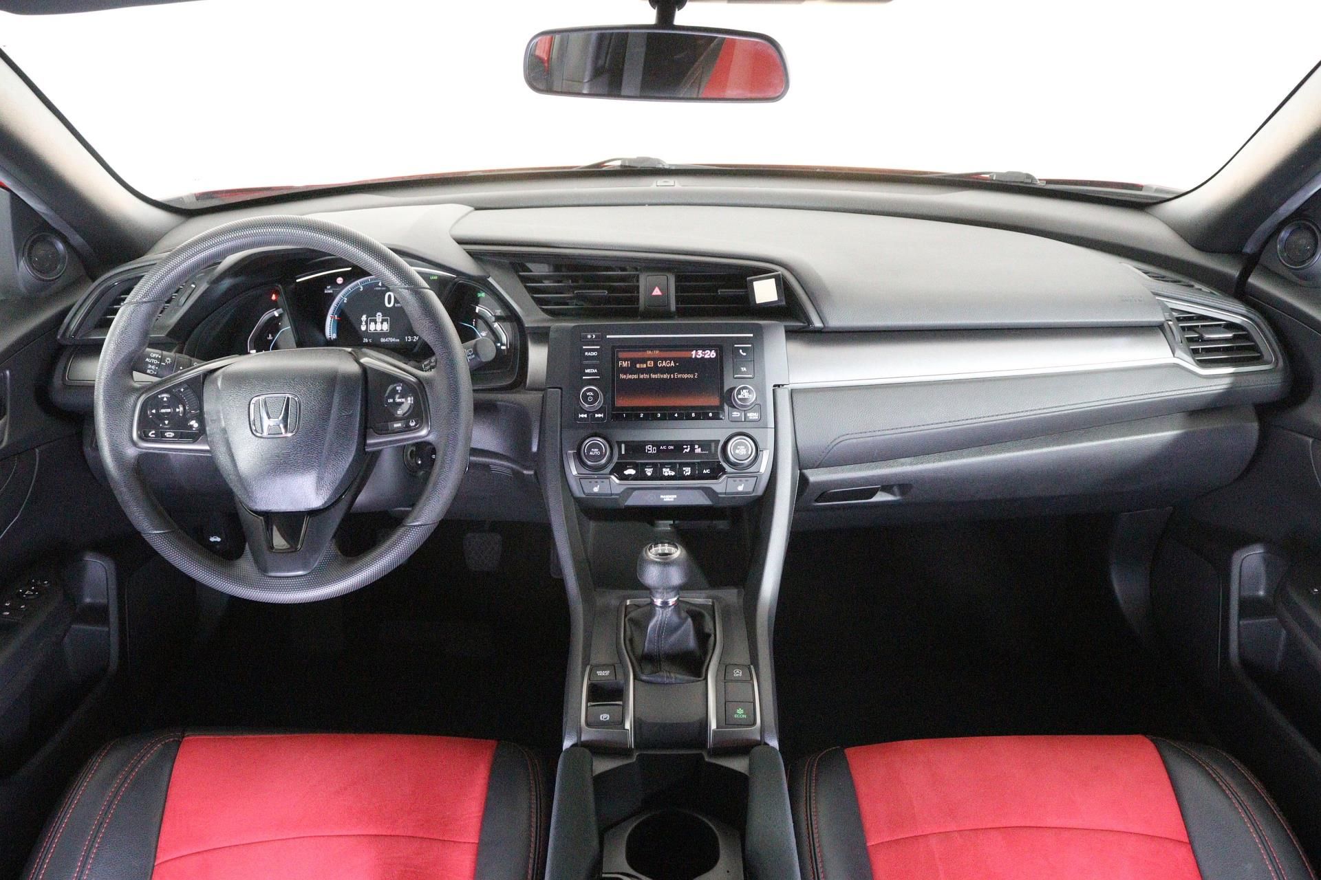Honda Civic, 1,0 i-VTEC Comfort 93kW - fotka 5
