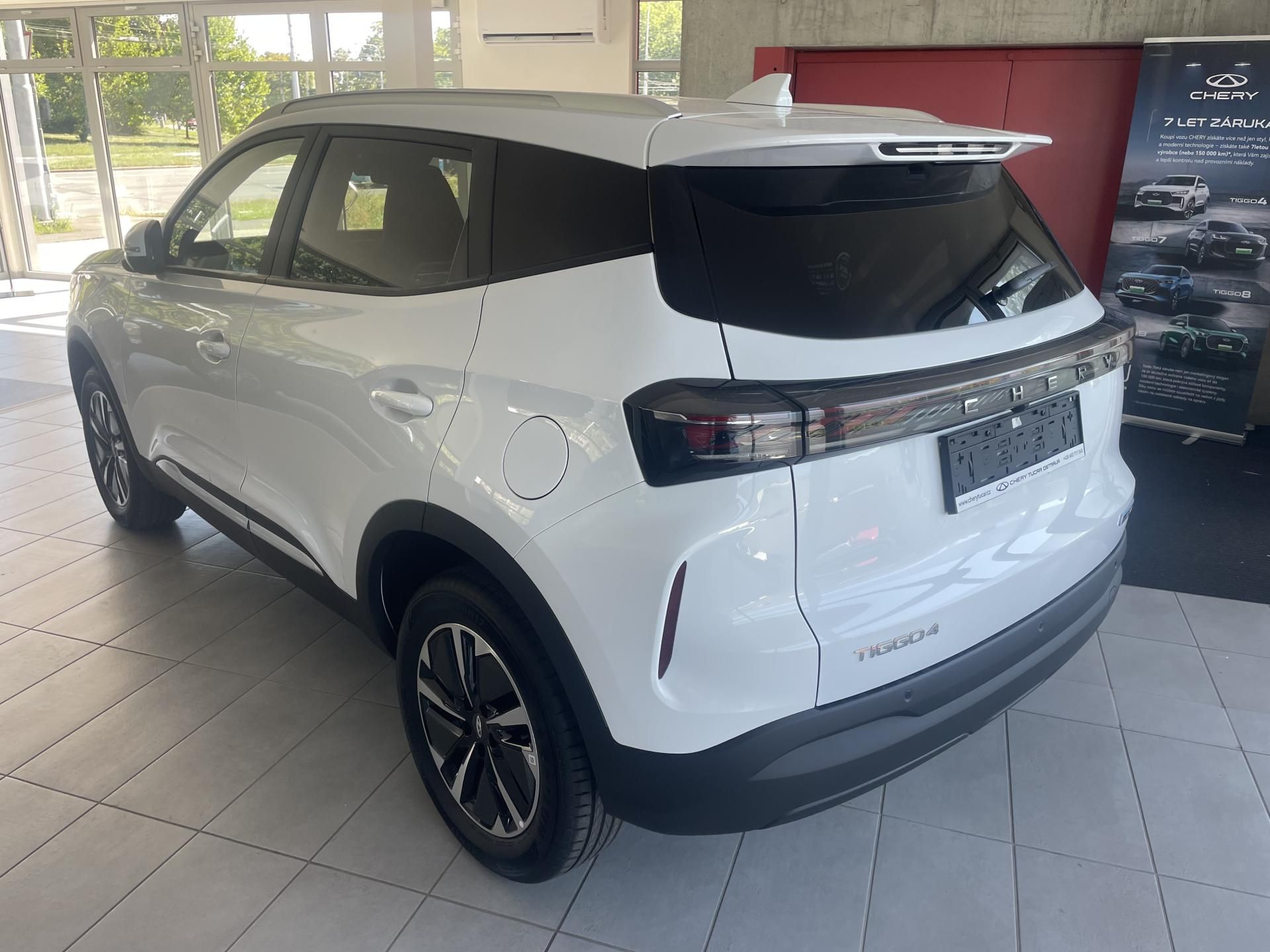 Chery Tiggo 4 HEV, 1,5 HEV Unique - fotka 3