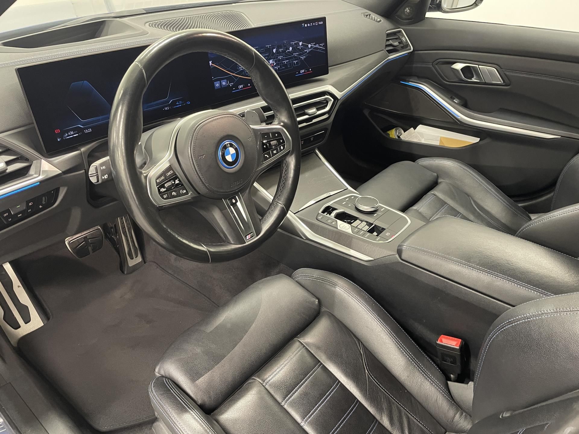 BMW Řada 3, 330e,Mpaket,Plug-in Hybrid - fotka 6