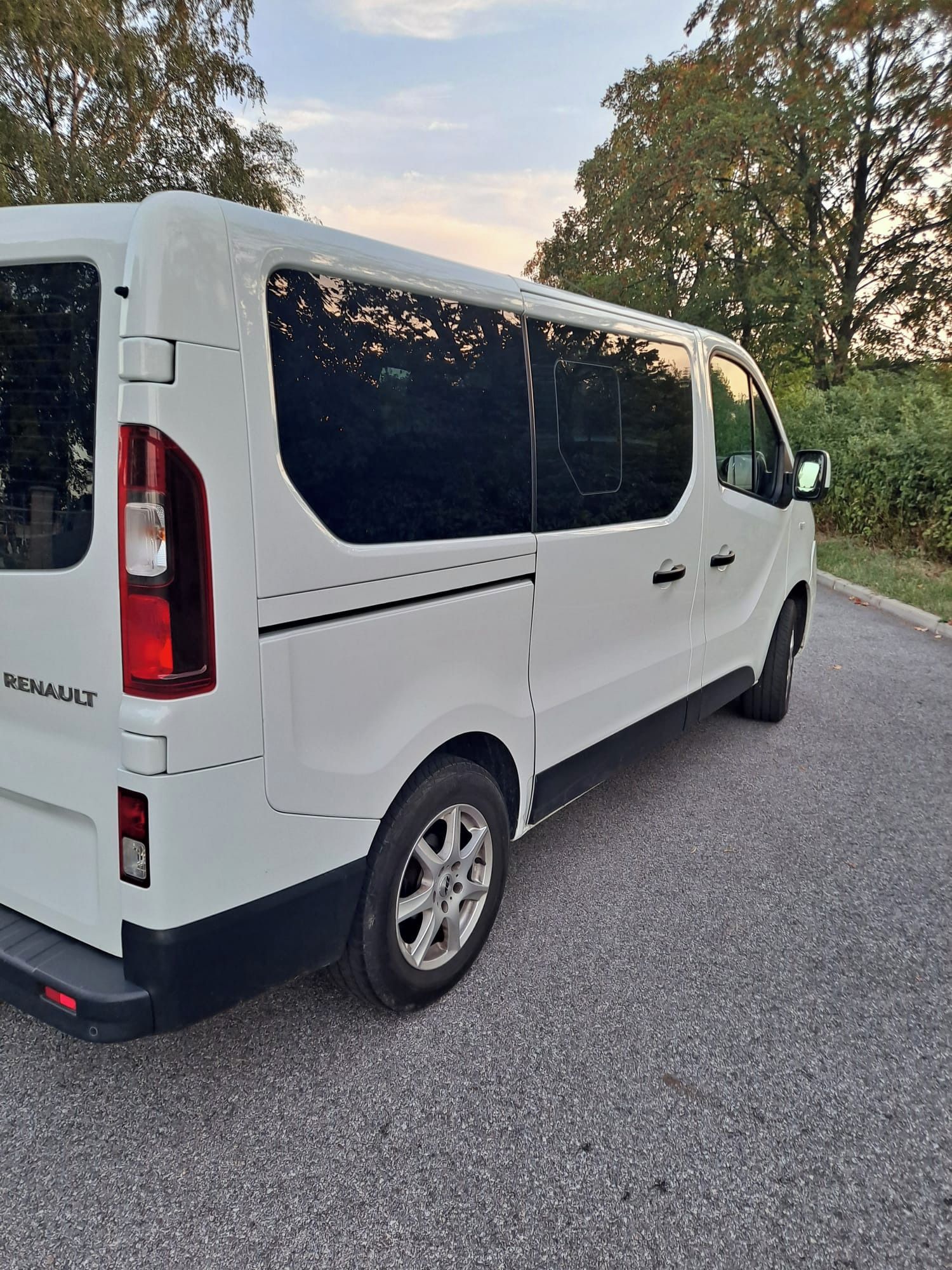 Renault Trafic, Renault Trafic 1.6 dCi, 9 míst - fotka 5