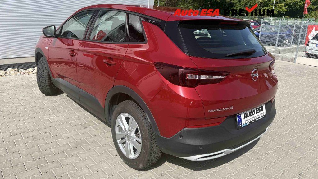 Opel Grandland X, 1.2T,ČR - fotka 2