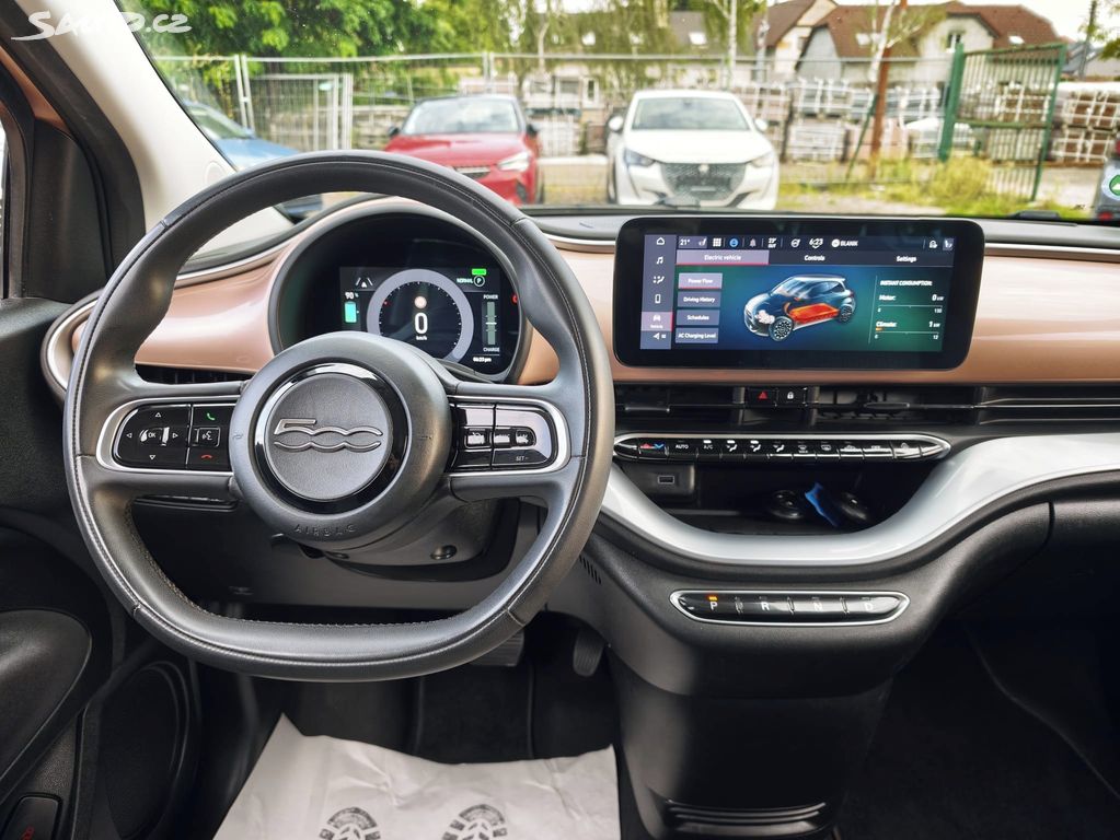 Fiat 500 2021 z Czech
