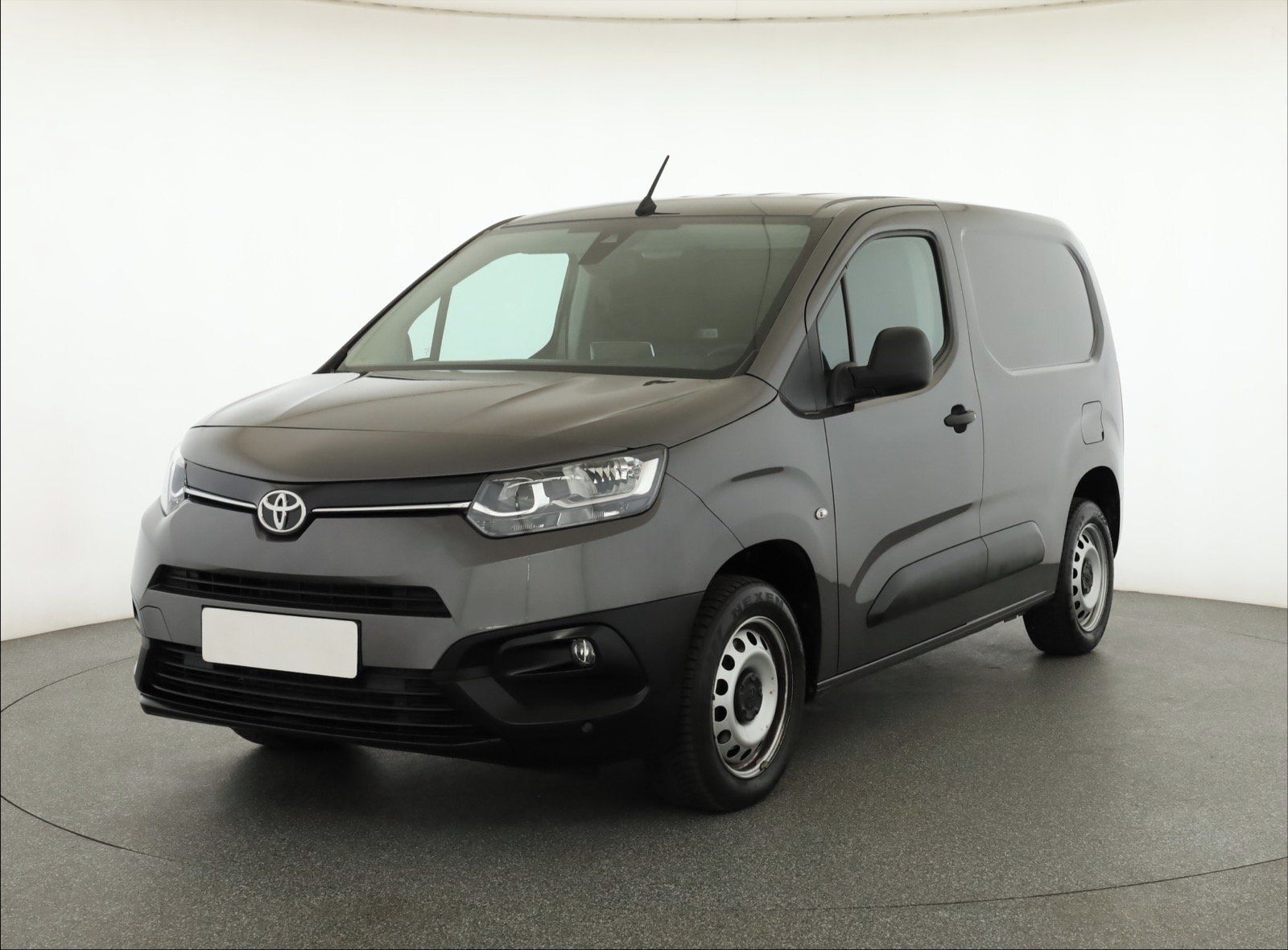 Toyota Proace City, 1.5 D-4D, L1, 3 místa - fotka 3