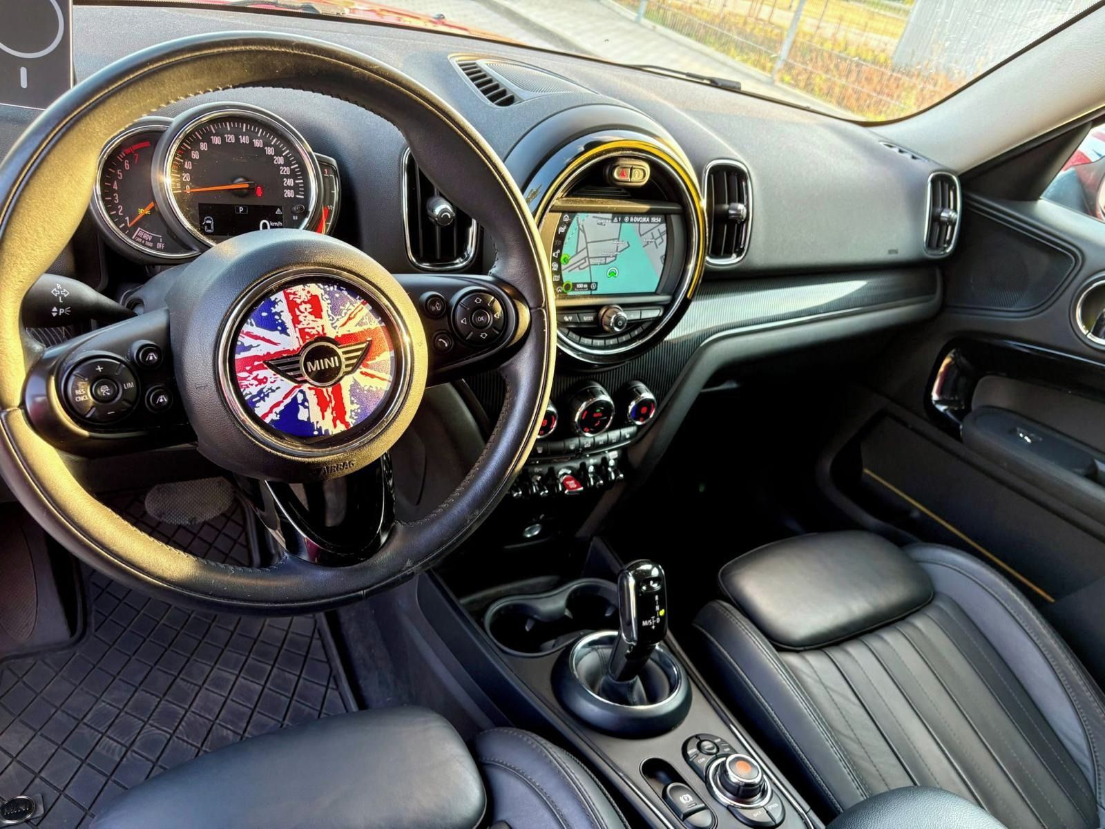 Mini Cooper S, MINI Countryman Cooper S ALL4 - fotka 3