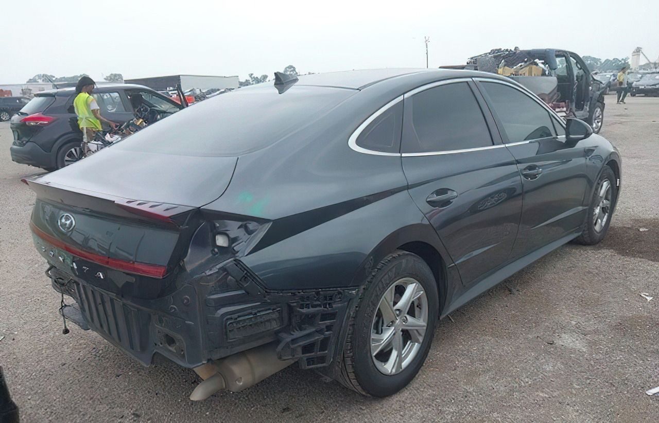 Hyundai Sonata, Auto na cestě - fotka 4