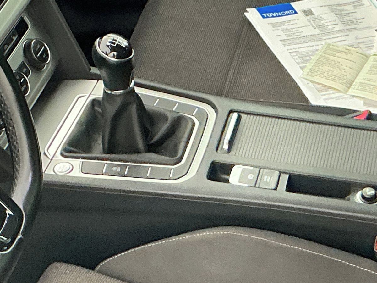 Volkswagen Passat, B8 2.0 Tdi 110KW TOP STAV - fotka 4