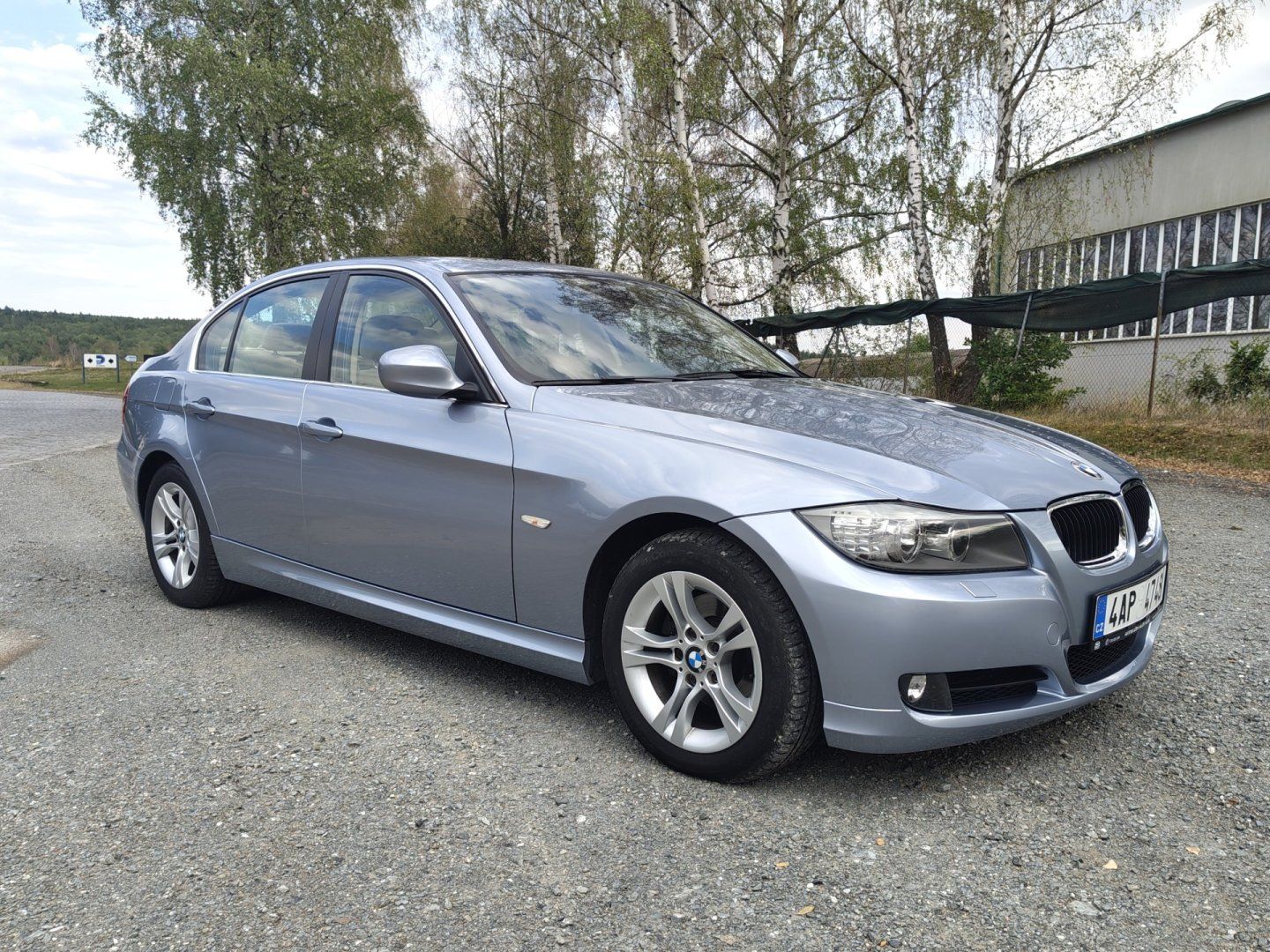BMW Řada 3, E90 318i 100kW Facelift - fotka 3