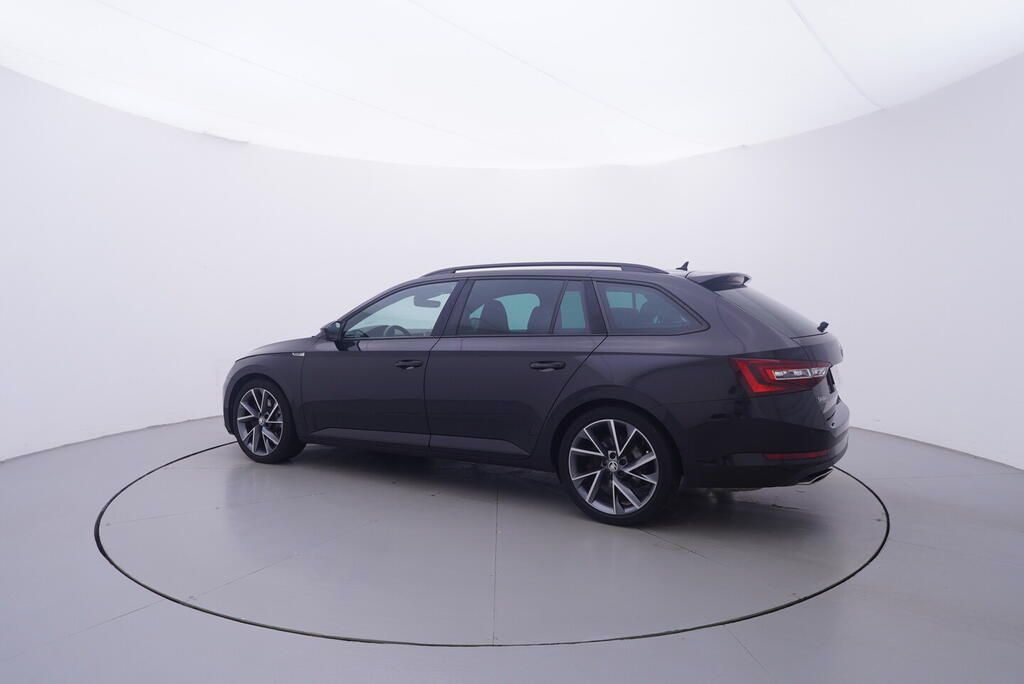 Škoda Superb, SportLine 2.0 TSI 206 kW - fotka 3