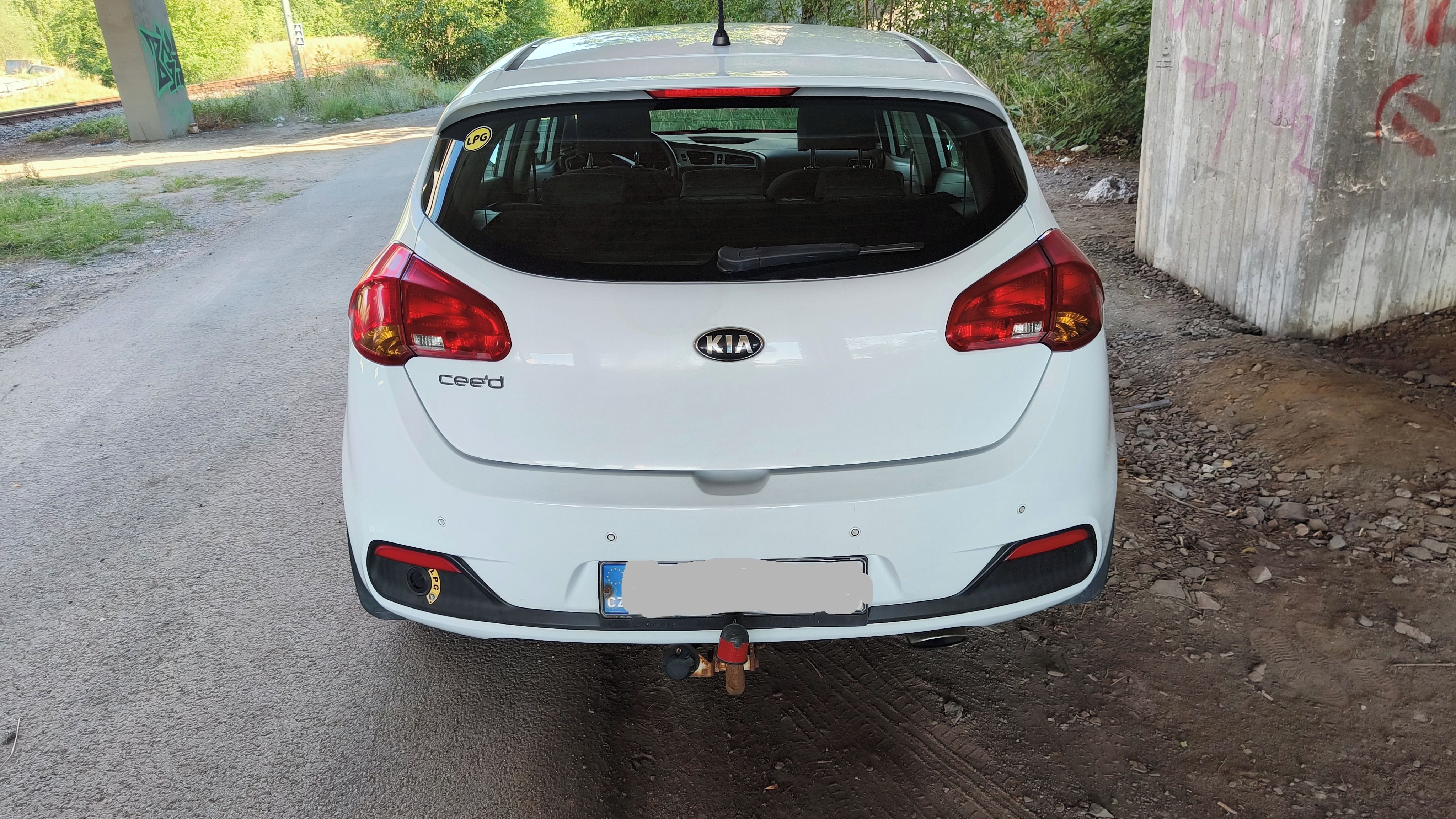 Kia Cee´d, 1.4 CVVT - fotka 2