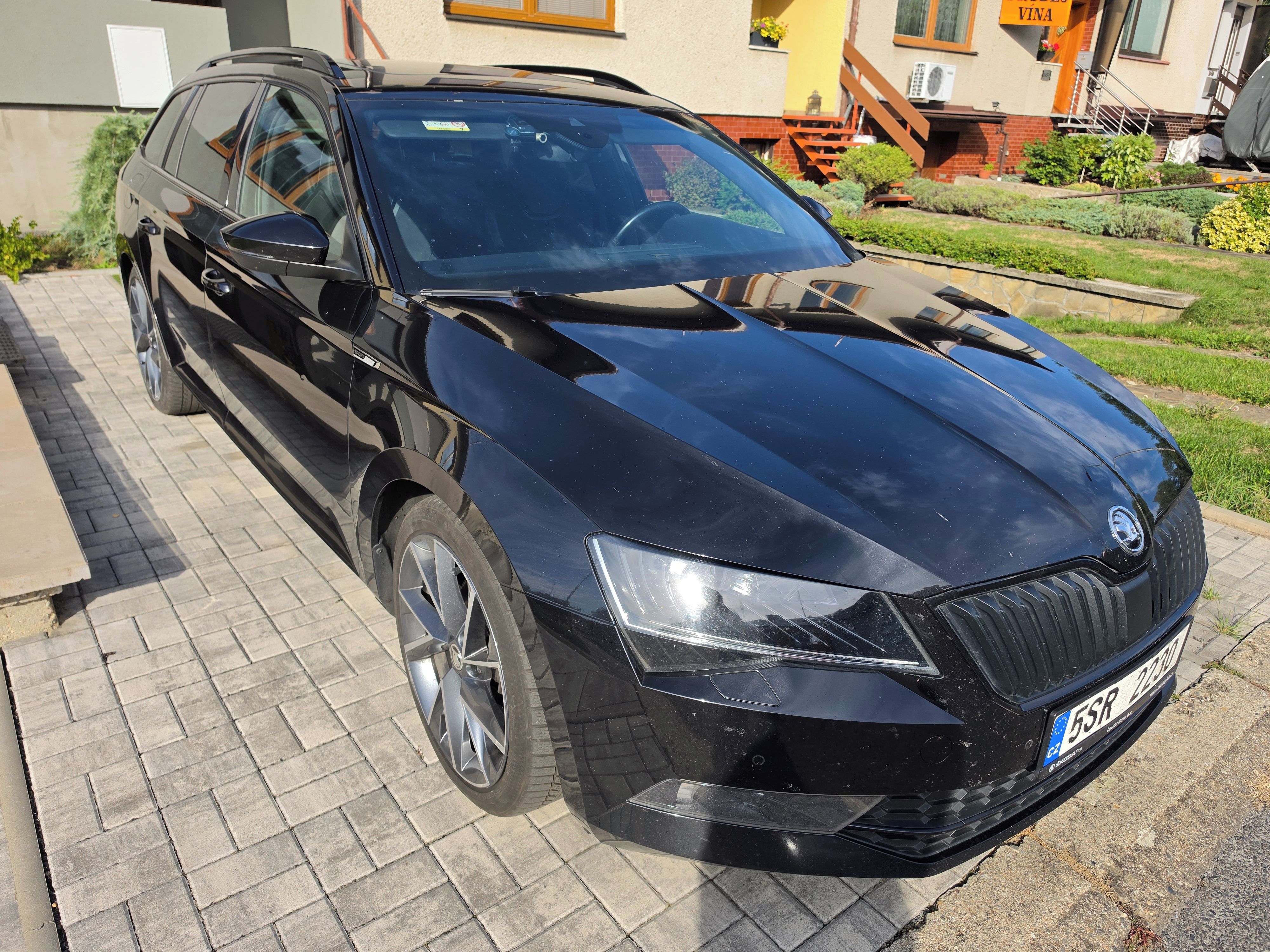 Škoda Superb, SportLine 2.0 TDI 140kW 4x4 - fotka 3