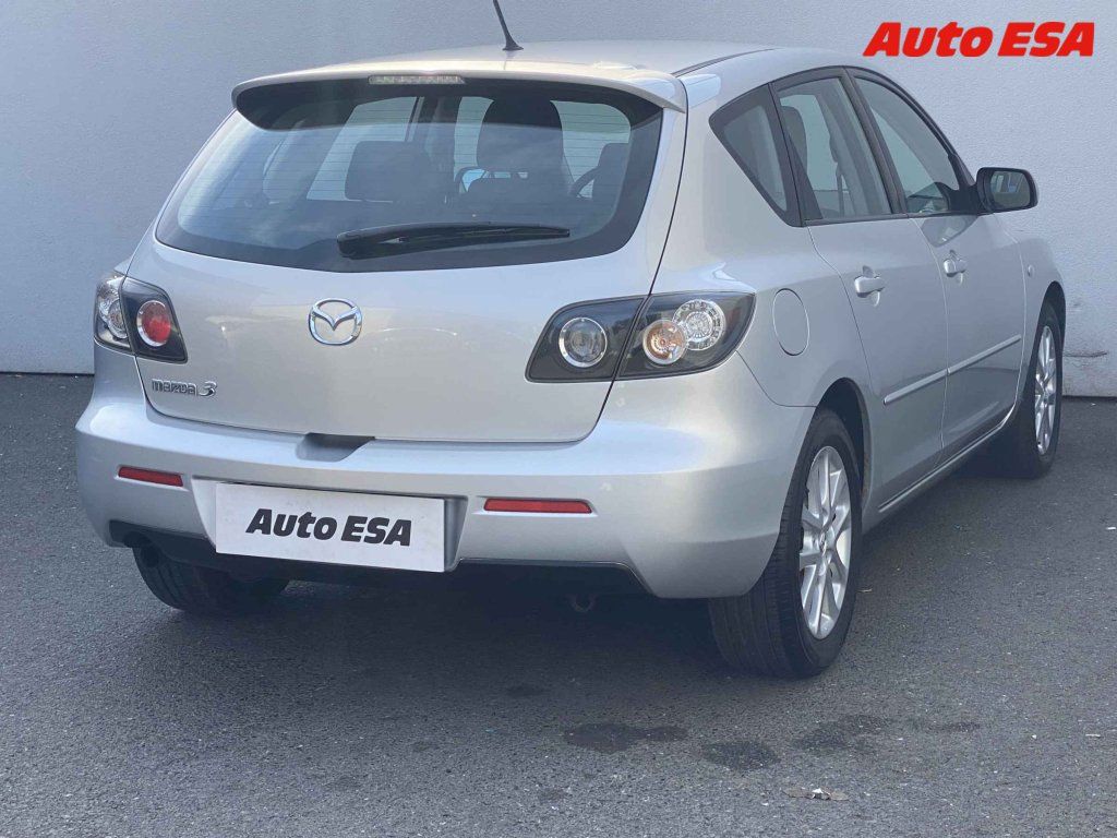 Mazda 3, 1.6 - fotka 4