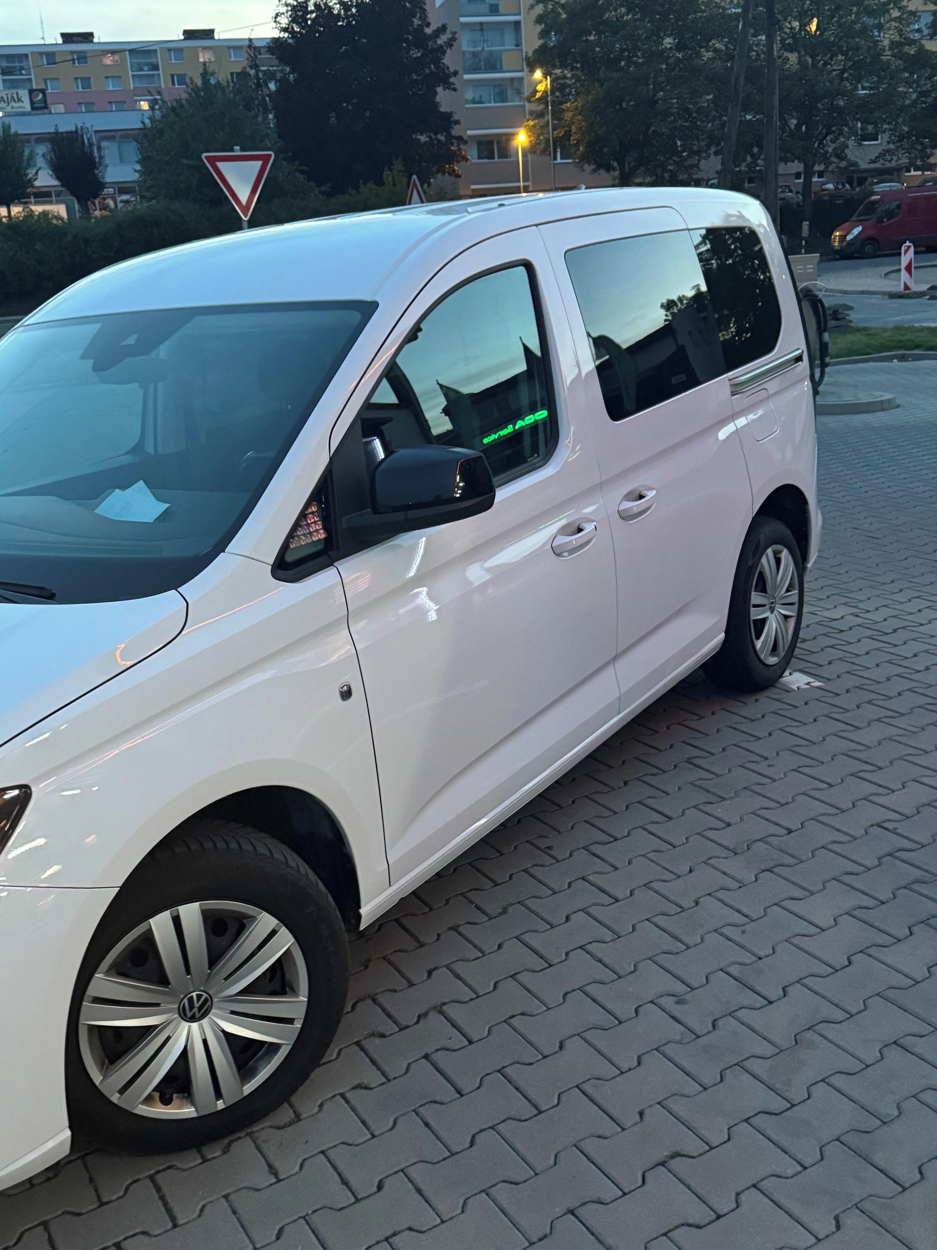Volkswagen Caddy, 1.4 TSI - fotka 2
