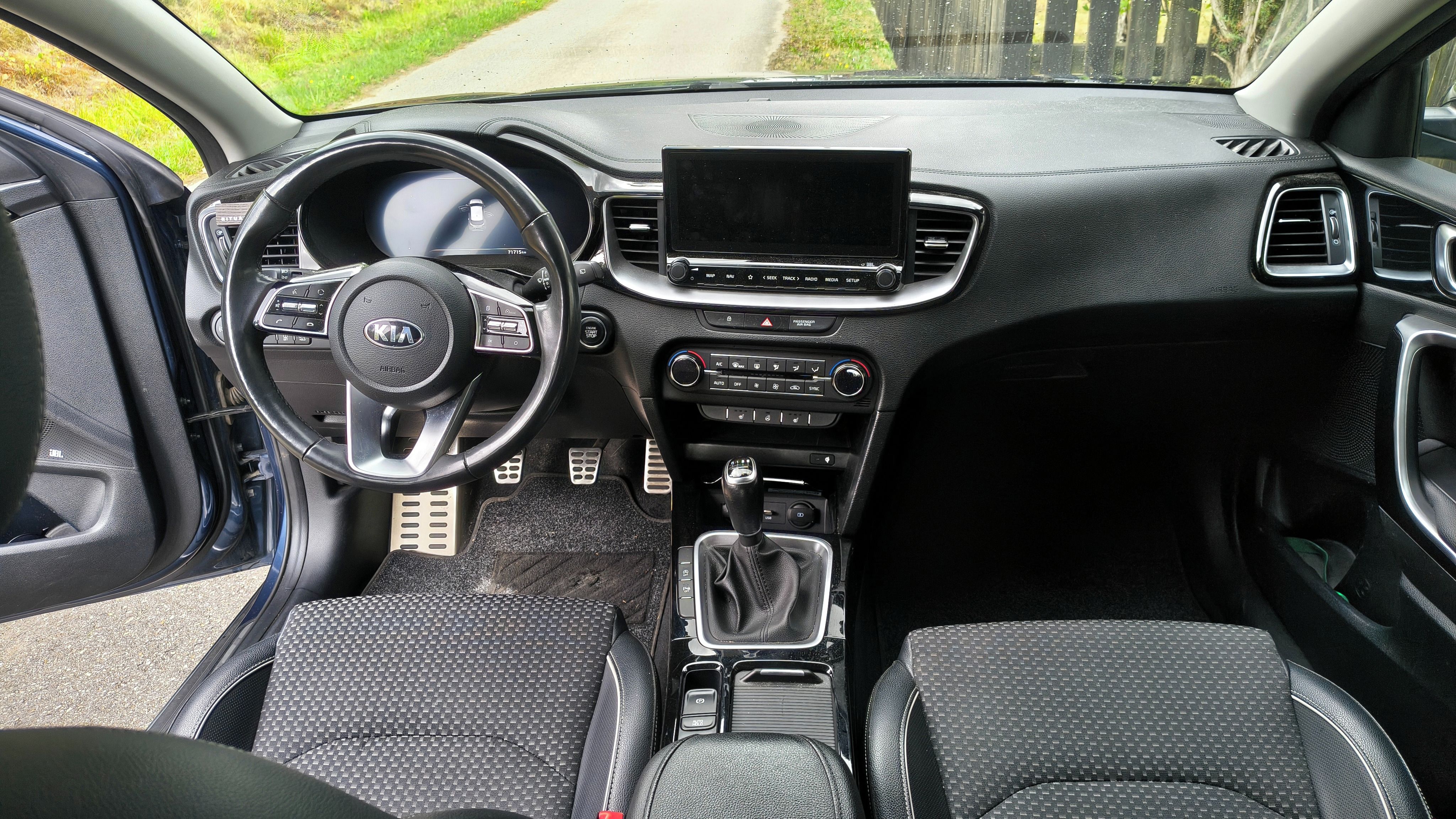 Kia XCee´d, 1,6 T-GDI GPF EXCLUSIVE - fotka 5