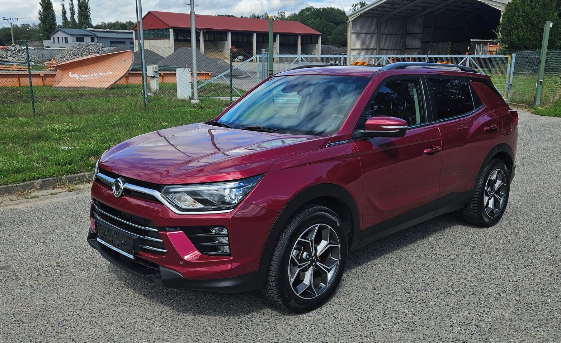 SsangYong Korando, 1.5T-GDi120kW Style 44000km!! - fotka 2