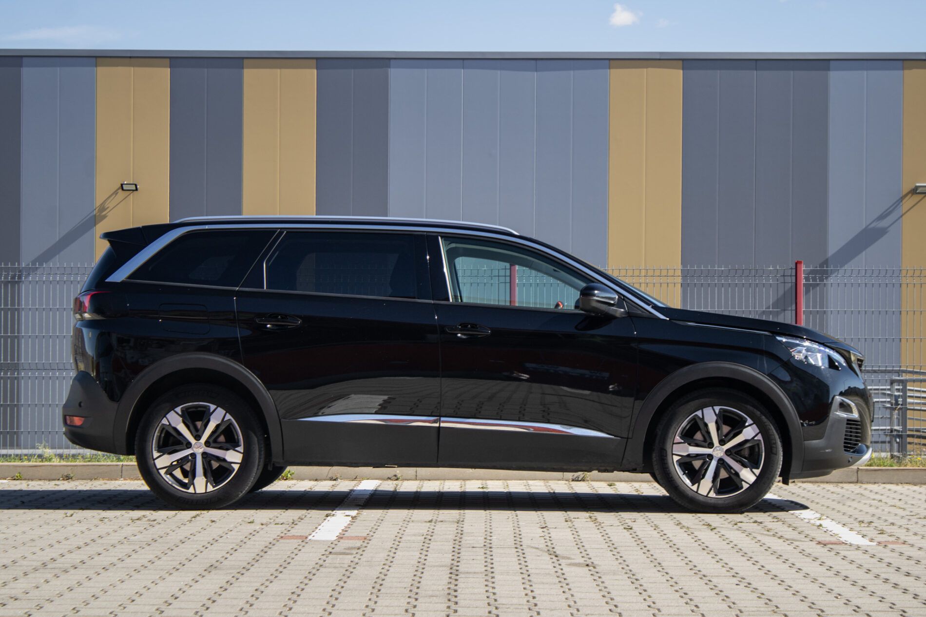 Peugeot 5008 - fotka 4