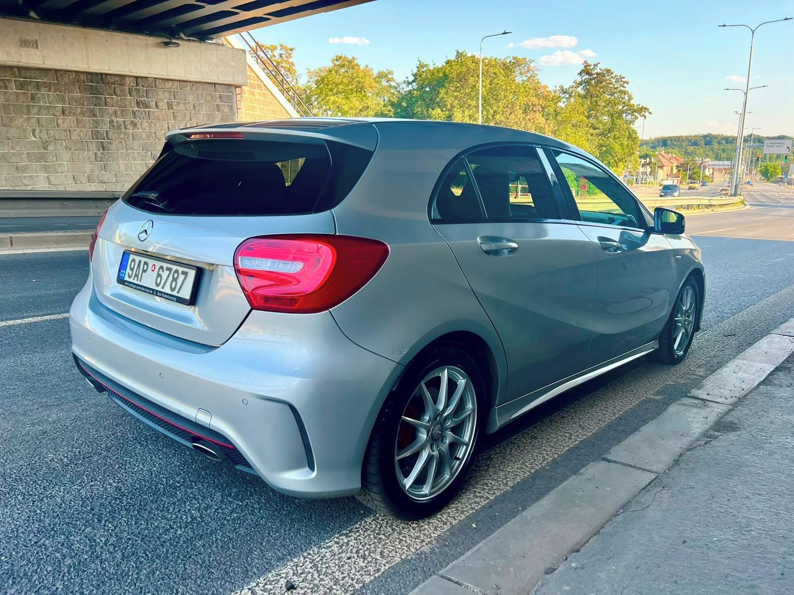 Mercedes-Benz Třídy A, 2.0 A250 Kůže automat, servis - fotka 5