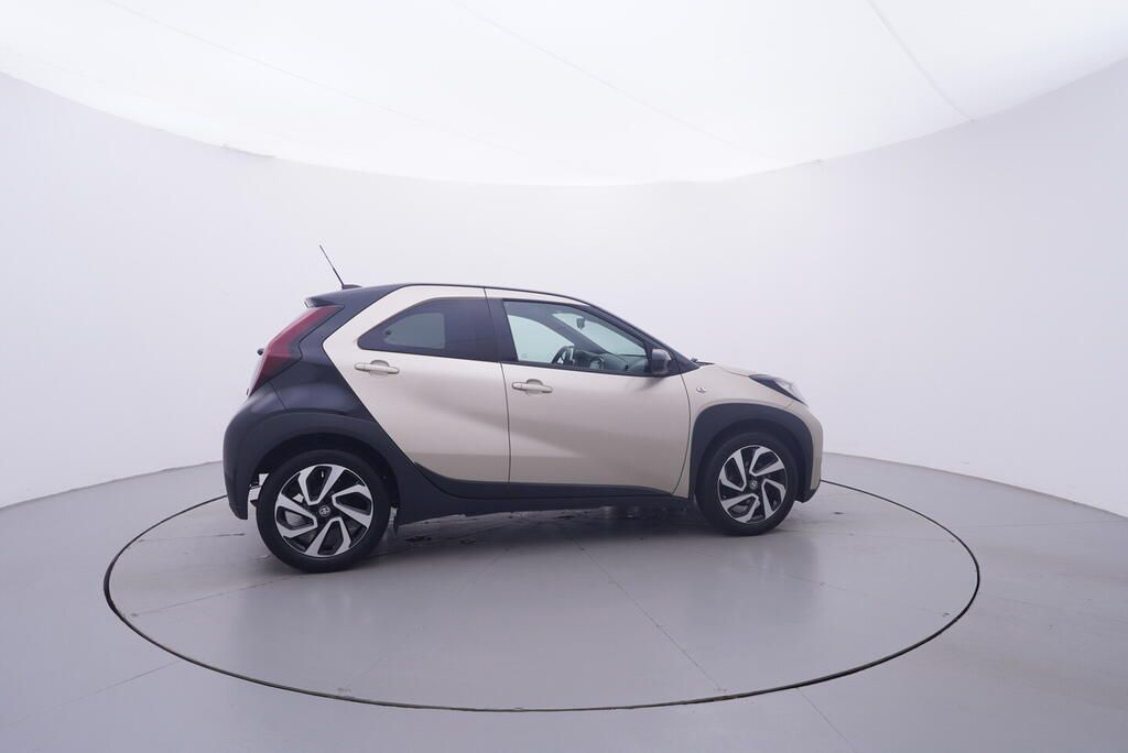 Toyota Aygo, X Style 1.0 53 kW - fotka 6