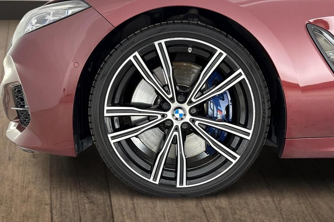 BMW Řada 8, M850i xDrive - fotka 6