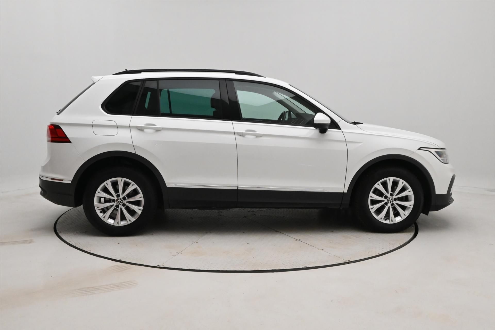 Volkswagen Tiguan, 2,0 TDI 110 kW DSG Life Záruka - fotka 4