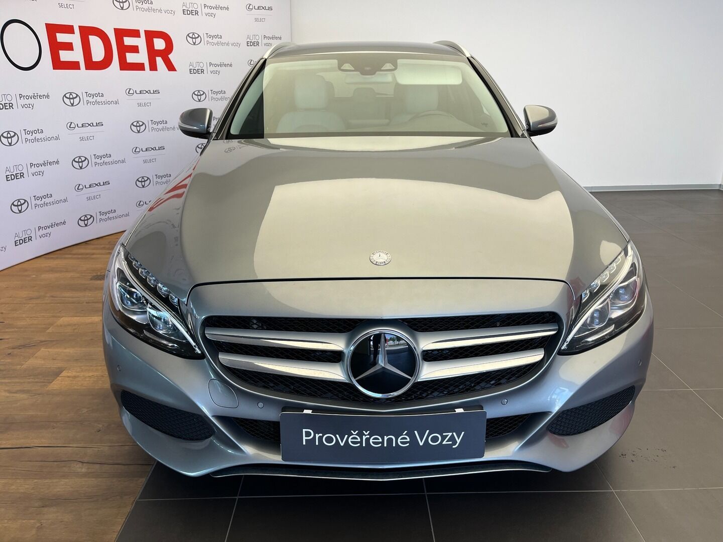 Mercedes-Benz Třídy C, C 250 d 4MATIC Avantgarde - fotka 2