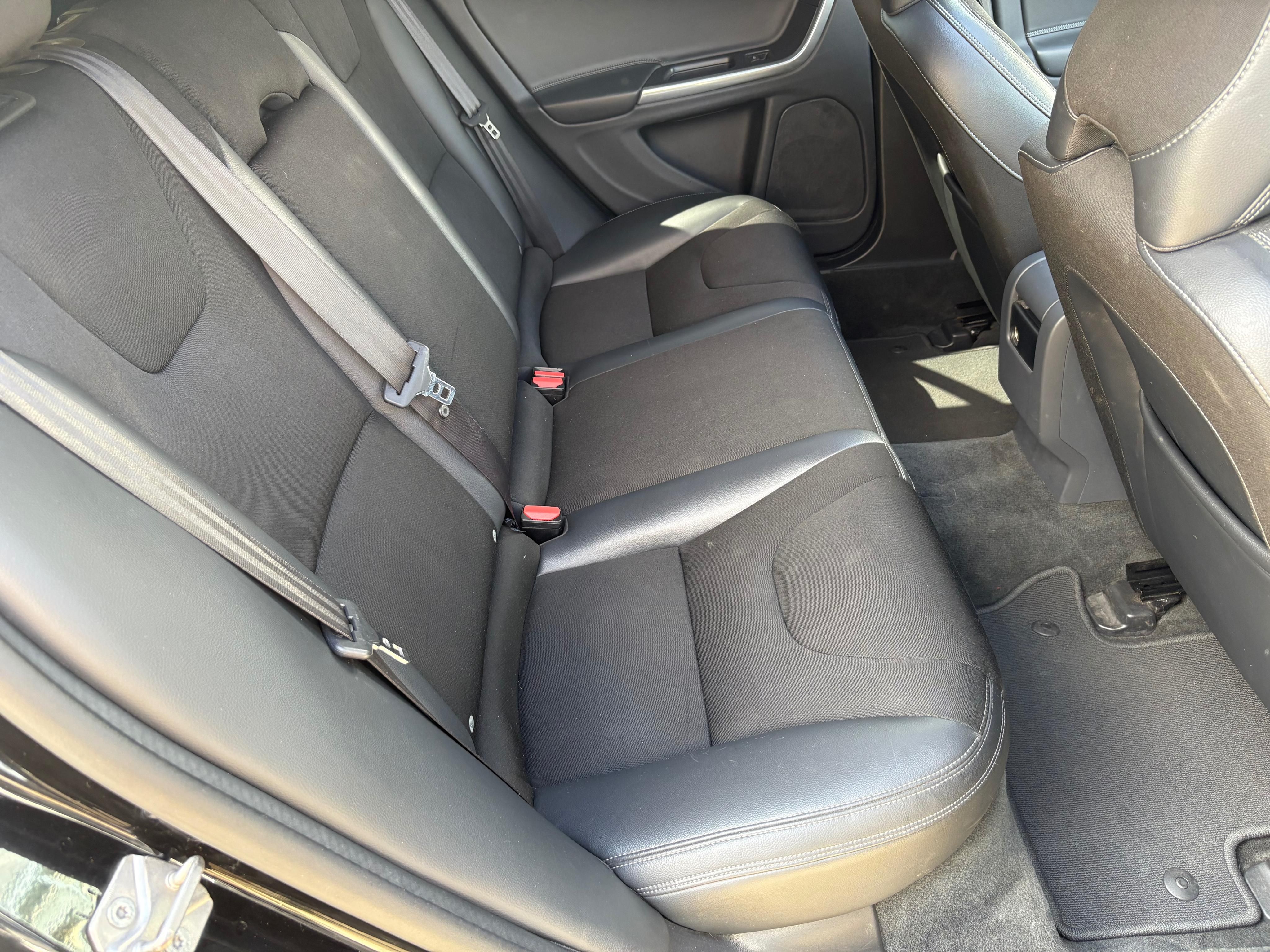 Volvo V60, 2.4D Plug-in hybrid - fotka 6