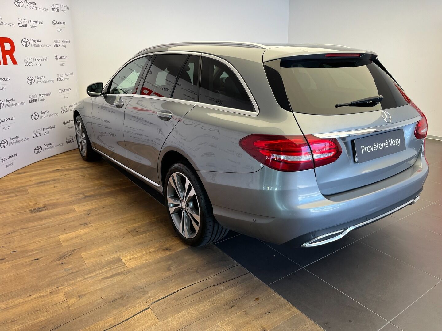 Mercedes-Benz Třídy C, C 250 d 4MATIC Avantgarde - fotka 6