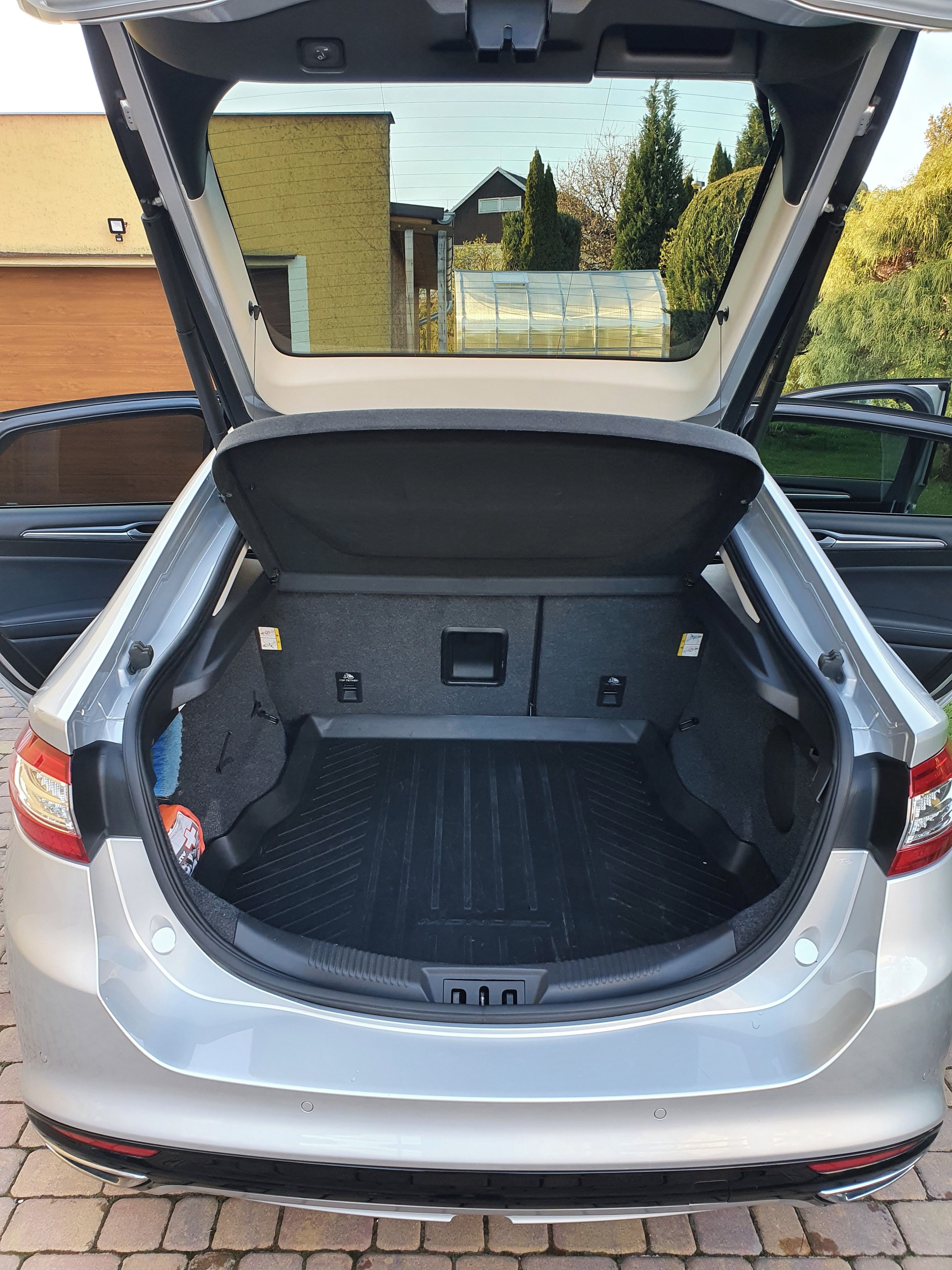 Ford Mondeo - fotka 2