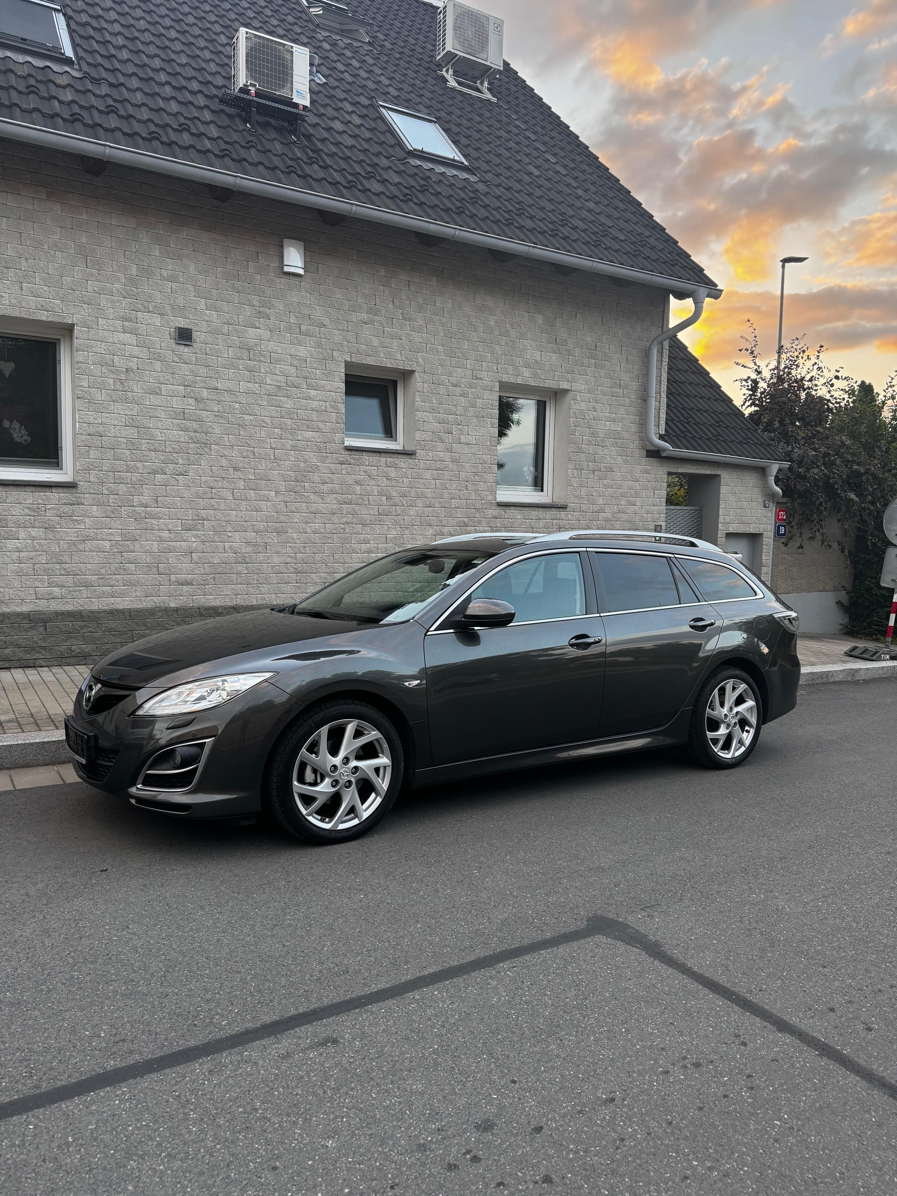 Mazda 6, 2.0 benzin, automat, výbava