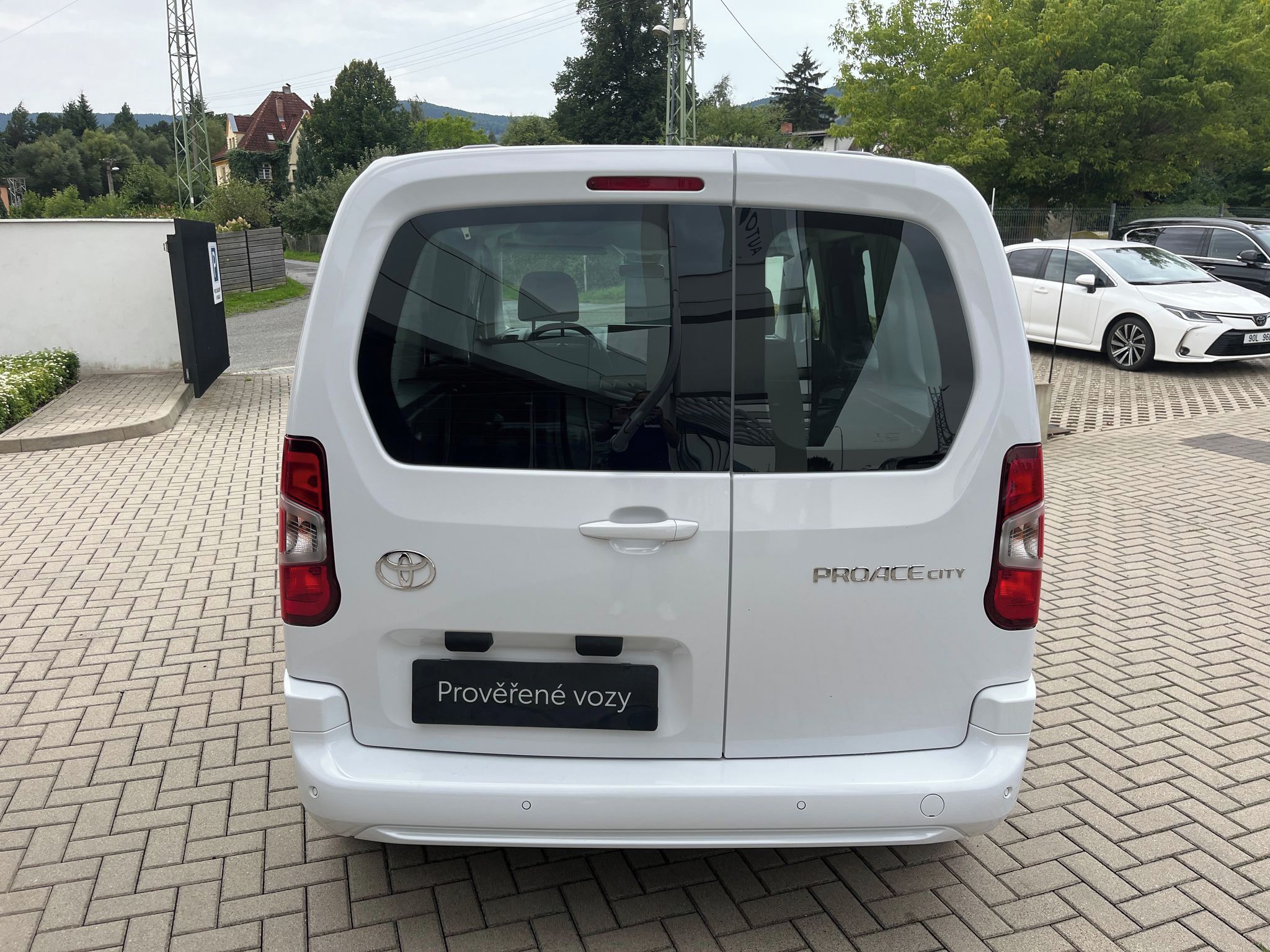 Toyota Proace City Verso, 1.5 D4-D 100k Business L1 6MT - fotka 5