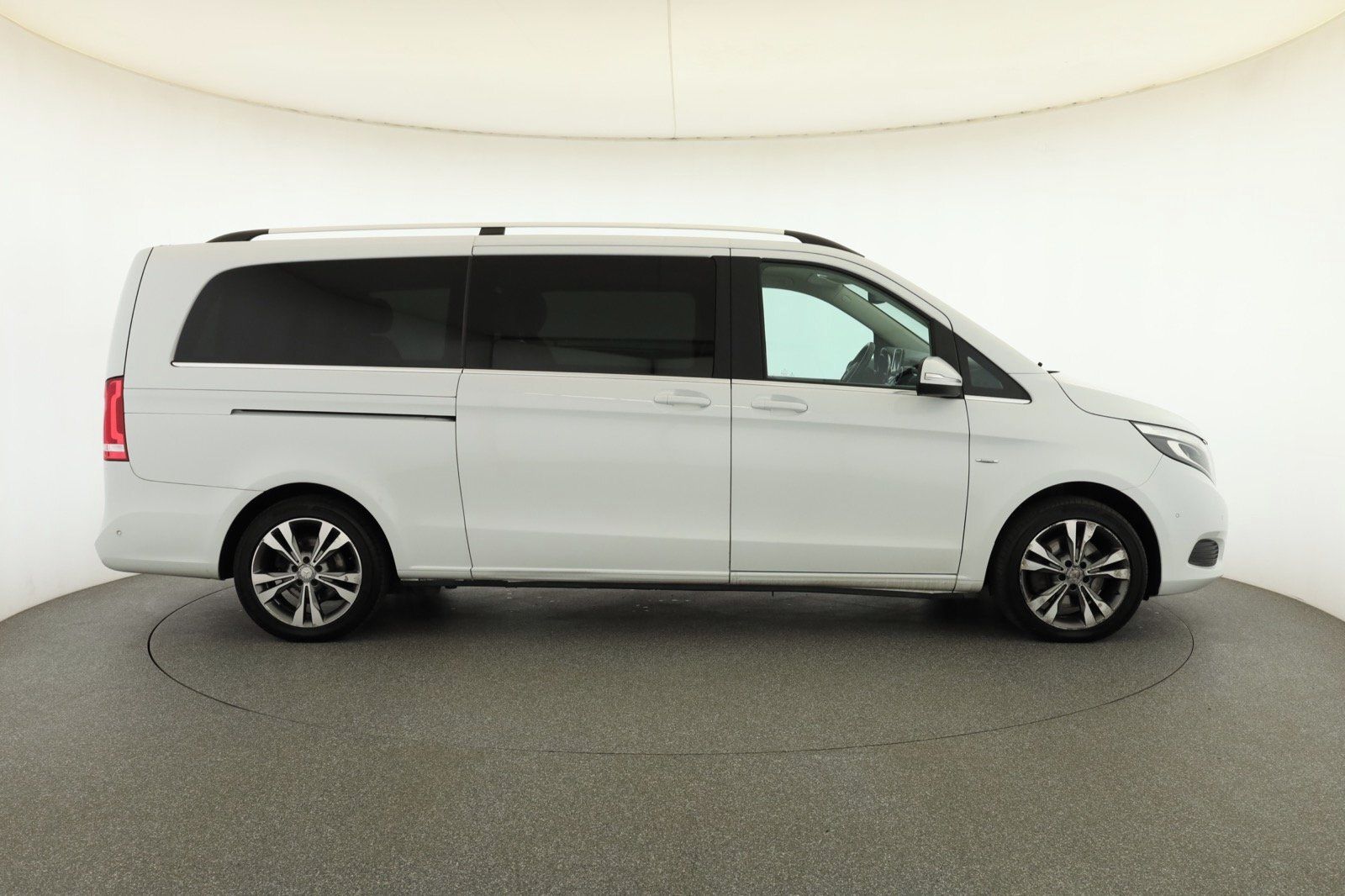 Mercedes-Benz Třídy V, 250 d 4MATIC, Avantgarde - fotka 6